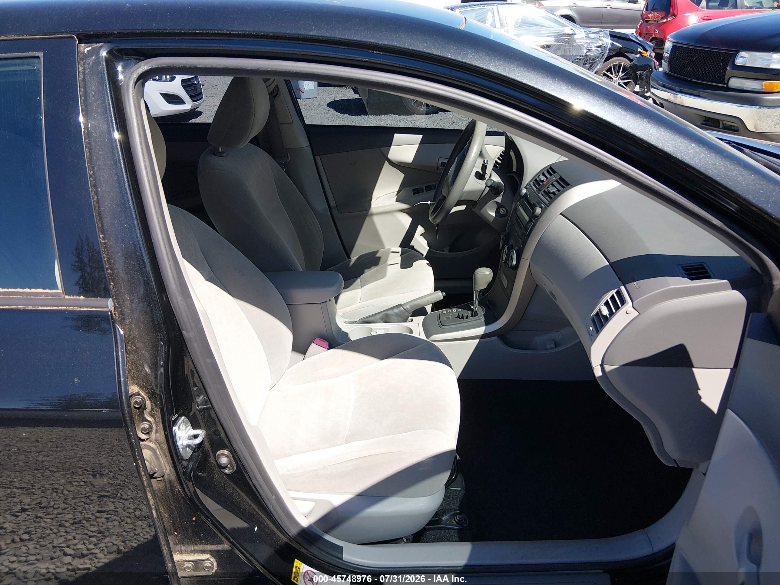 2009 Toyota Corolla Le Black vin: JTDBL40E599092170