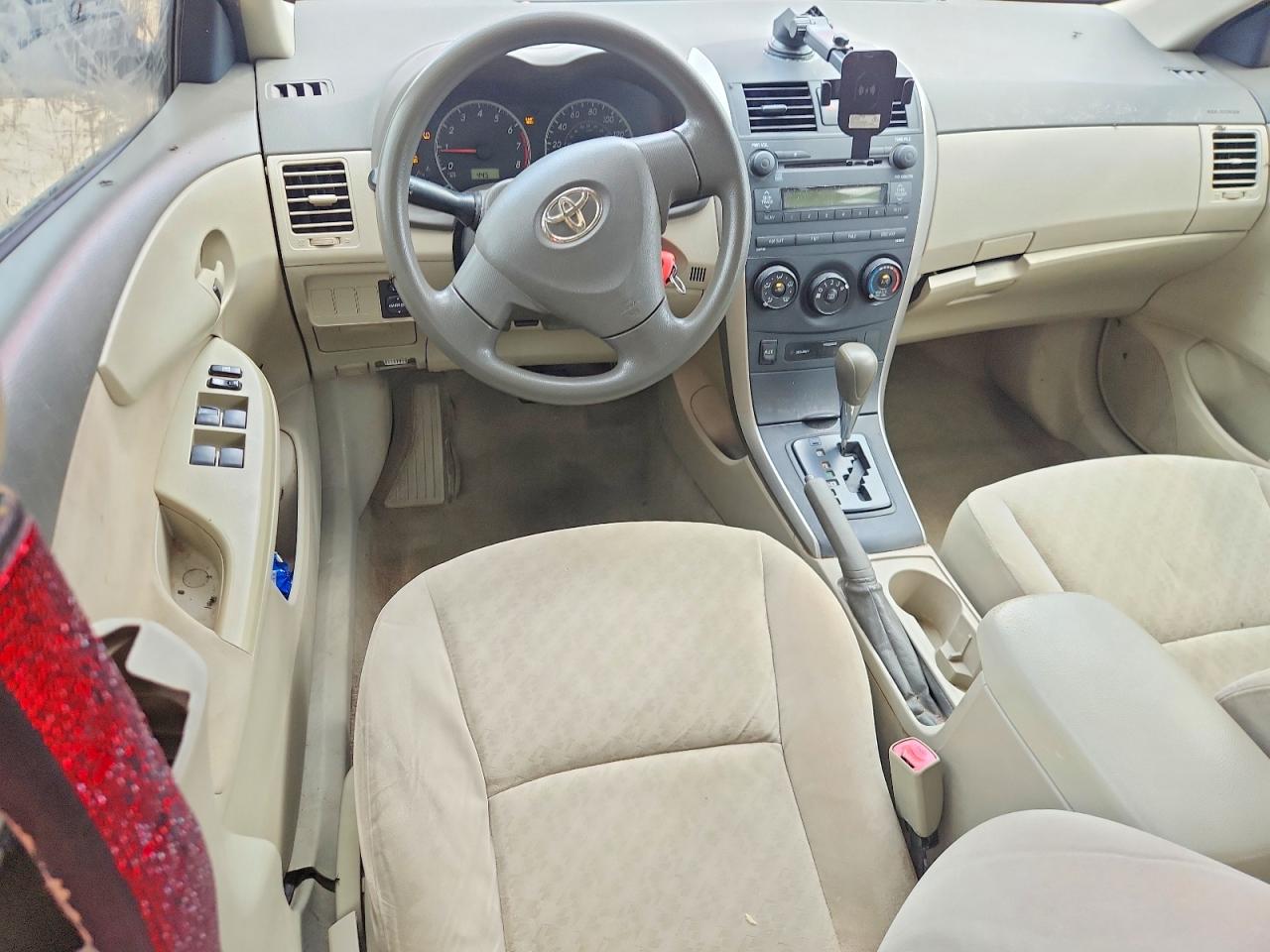 2009 Toyota Corolla Le Red vin: JTDBL40E599094758
