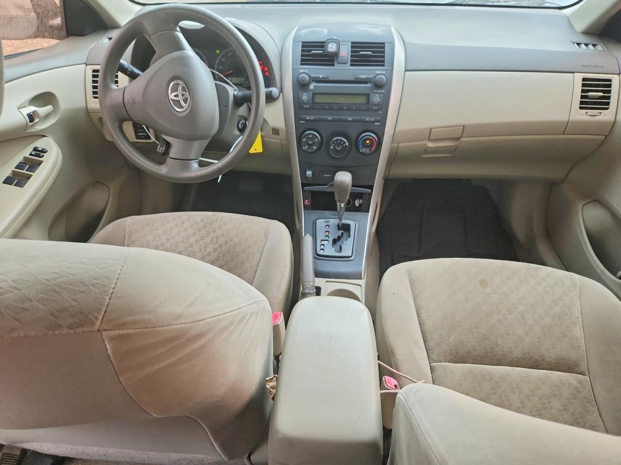 2009 Toyota Corolla Le Черный vin: JTDBL40E59J007245