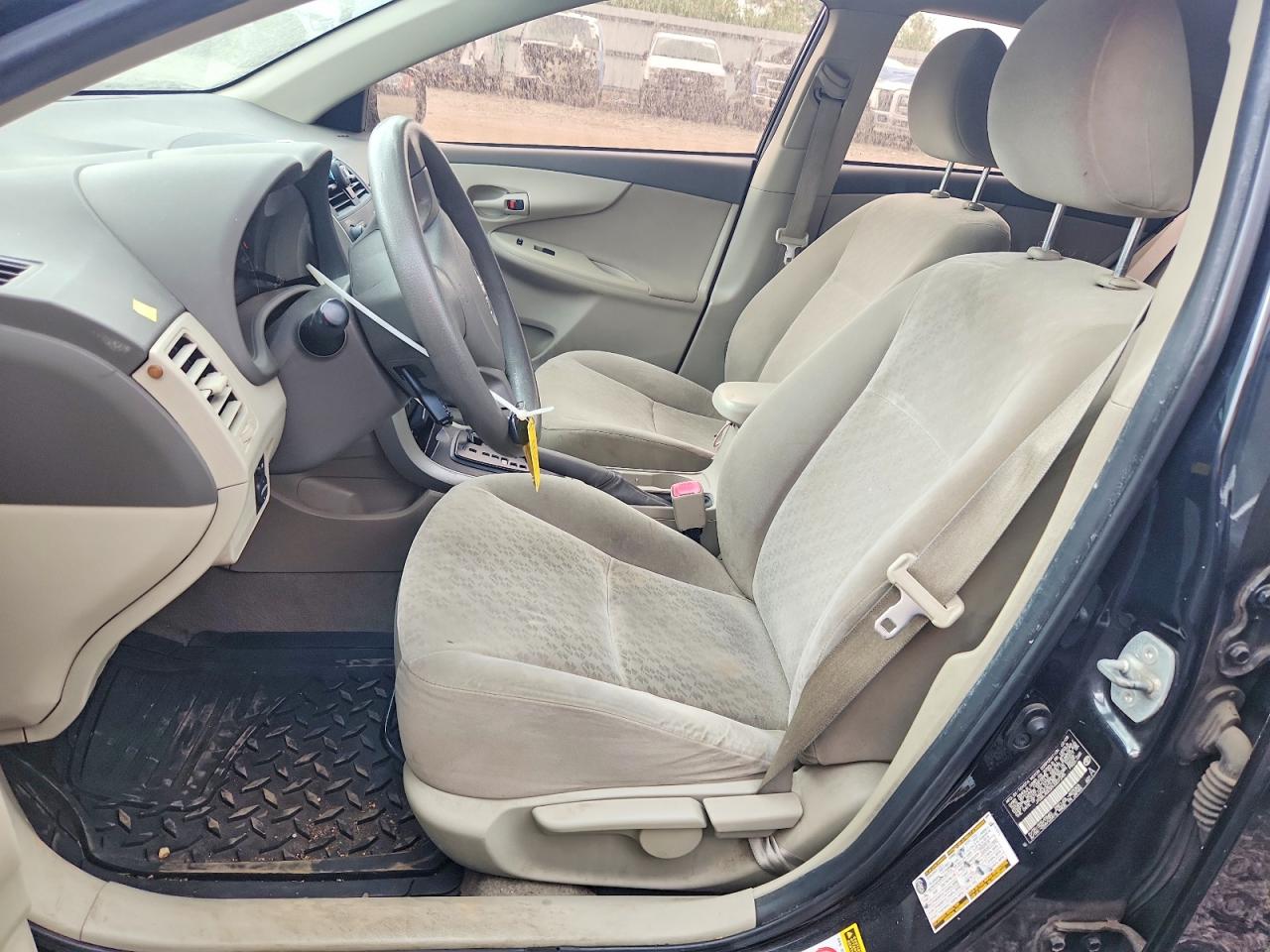 2009 Toyota Corolla Le Черный vin: JTDBL40E59J007245