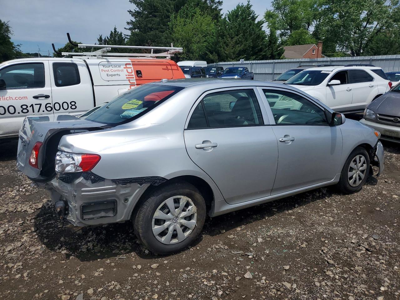 2009 Toyt Corolla Silver vin: JTDBL40E59J028936