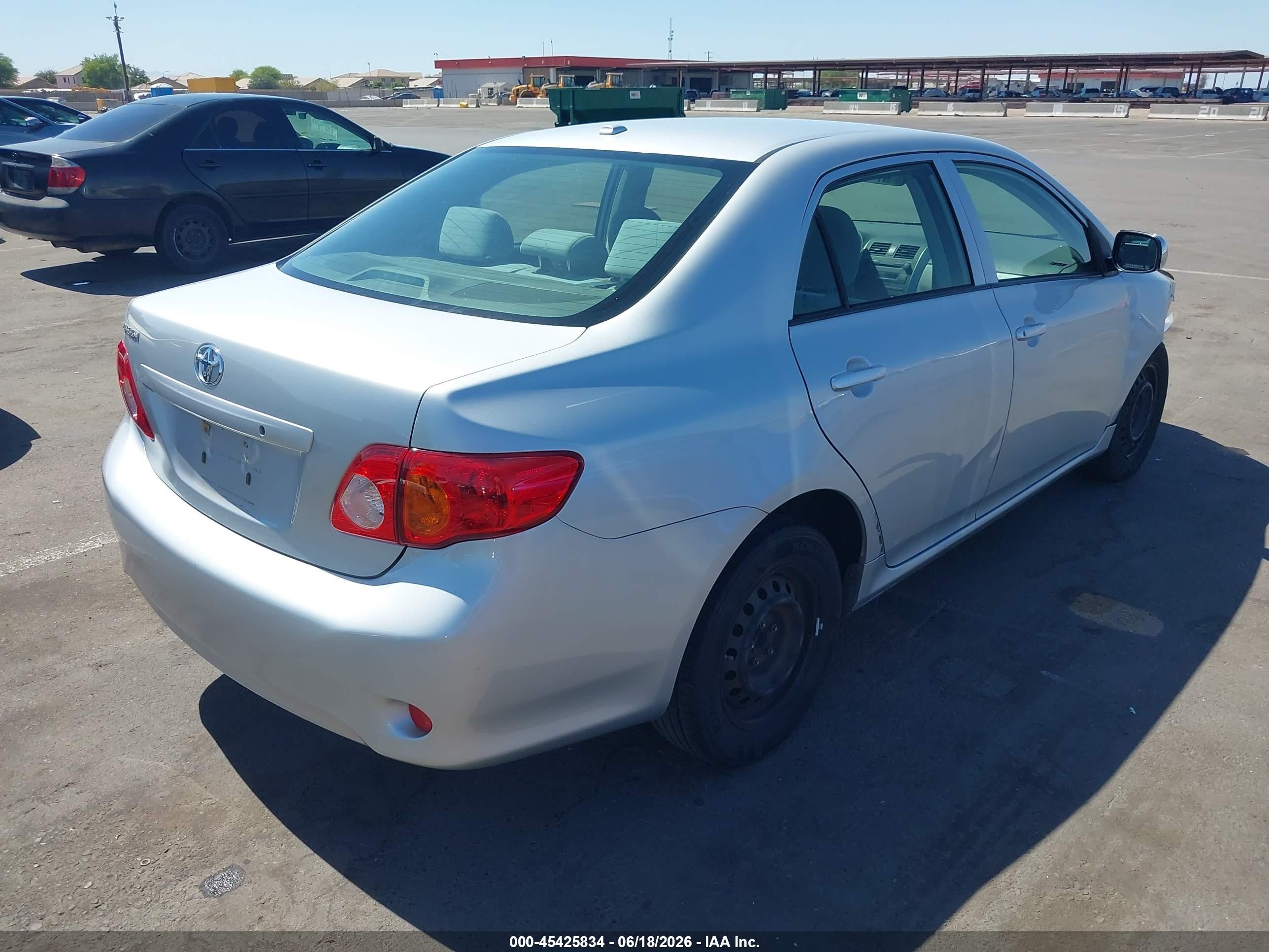 2009 Toyota Corolla   Серебряный vin: JTDBL40E699040675