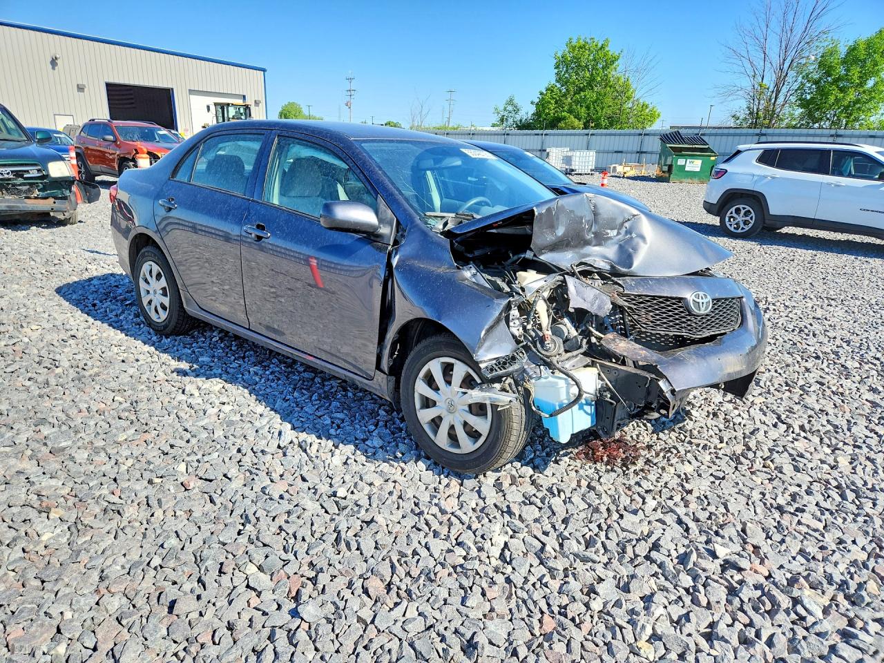 2009 Toyota Corolla Le Gray vin: JTDBL40E699042409