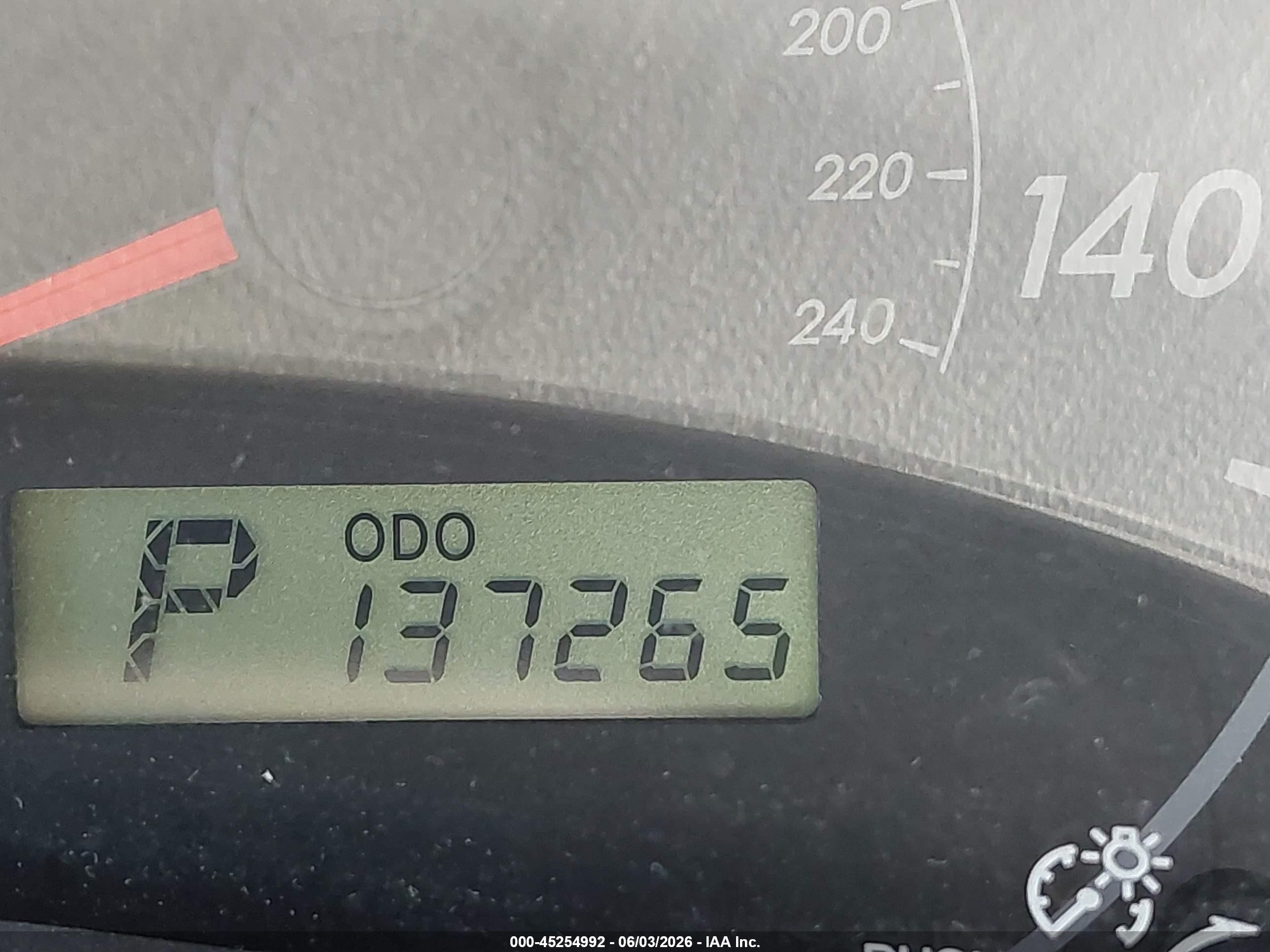 2009 Toyota Corolla Le Gray vin: JTDBL40E699070100