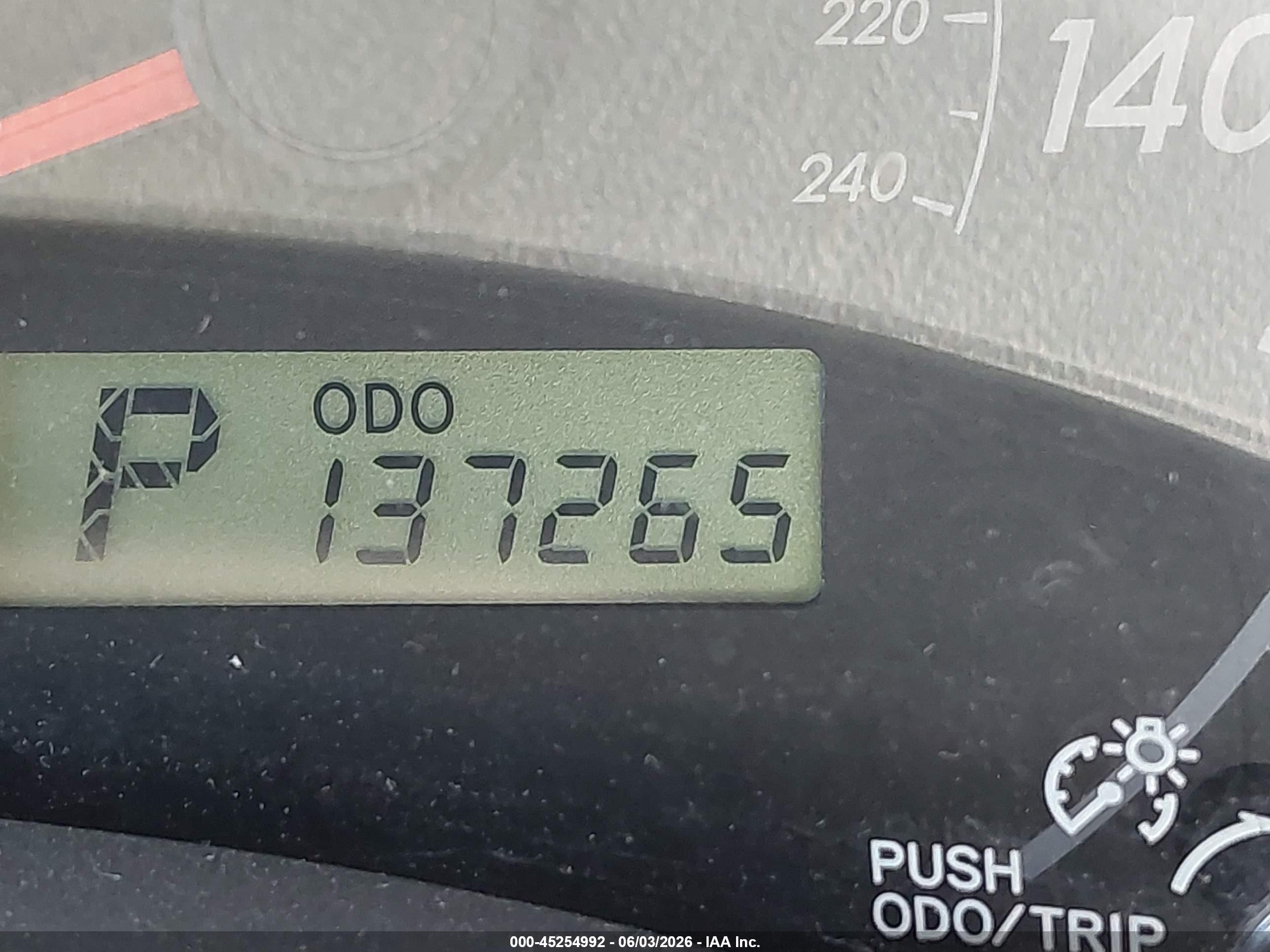 2009 Toyota Corolla Le Gray vin: JTDBL40E699070100