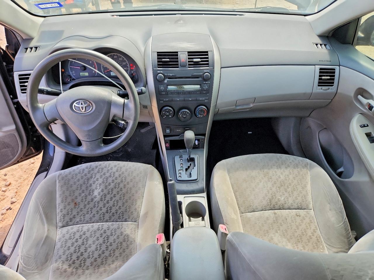2009 Toyota Corolla Le Black vin: JTDBL40E699087852
