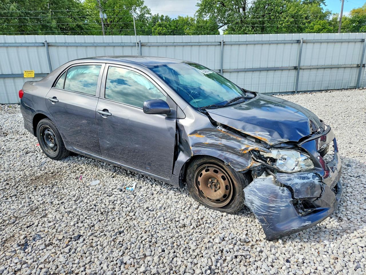 2009 Toyota Corolla Le Gray vin: JTDBL40E69J002572