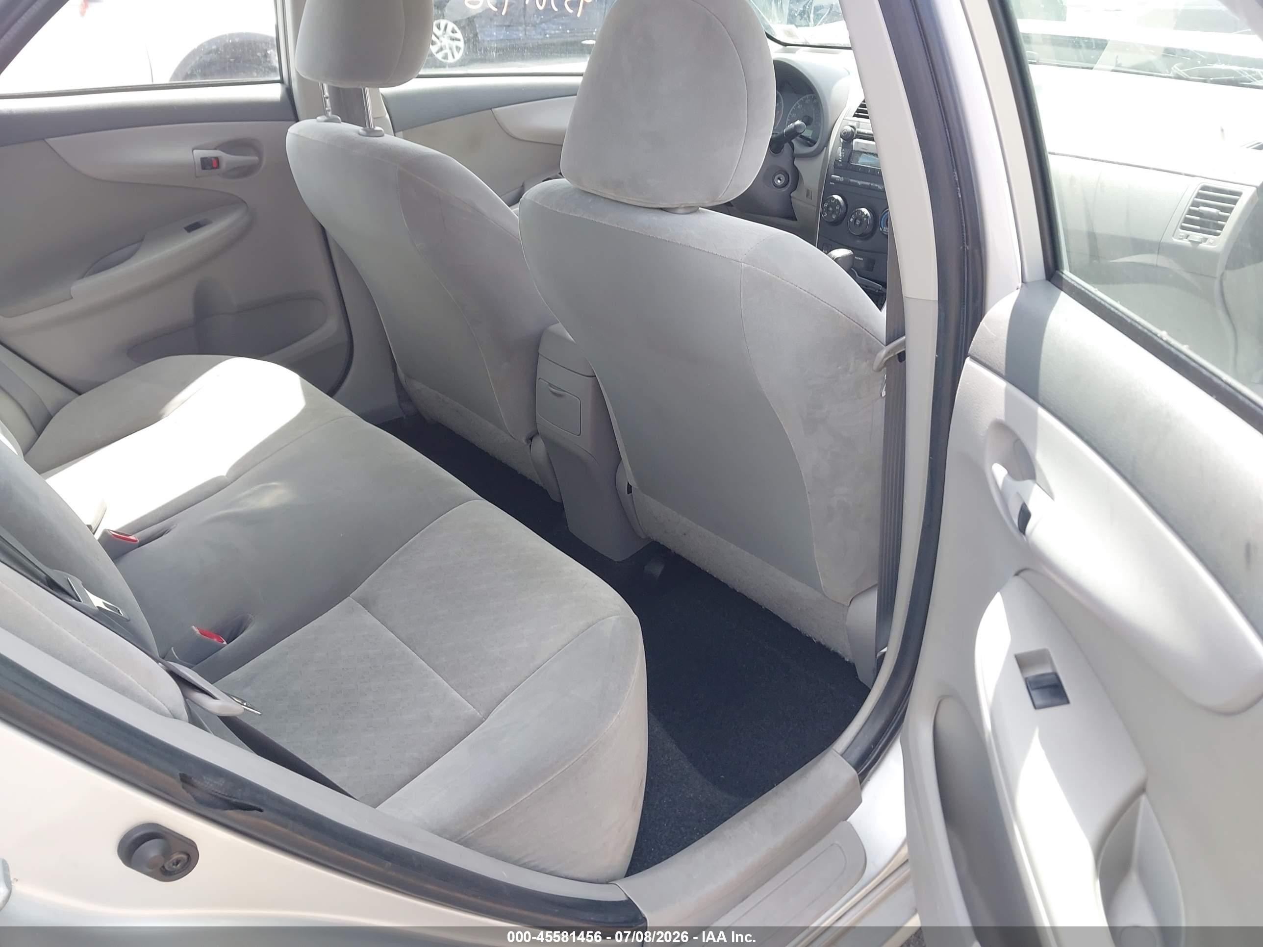 2009 Toyota Corolla Le Silver vin: JTDBL40E69J011708