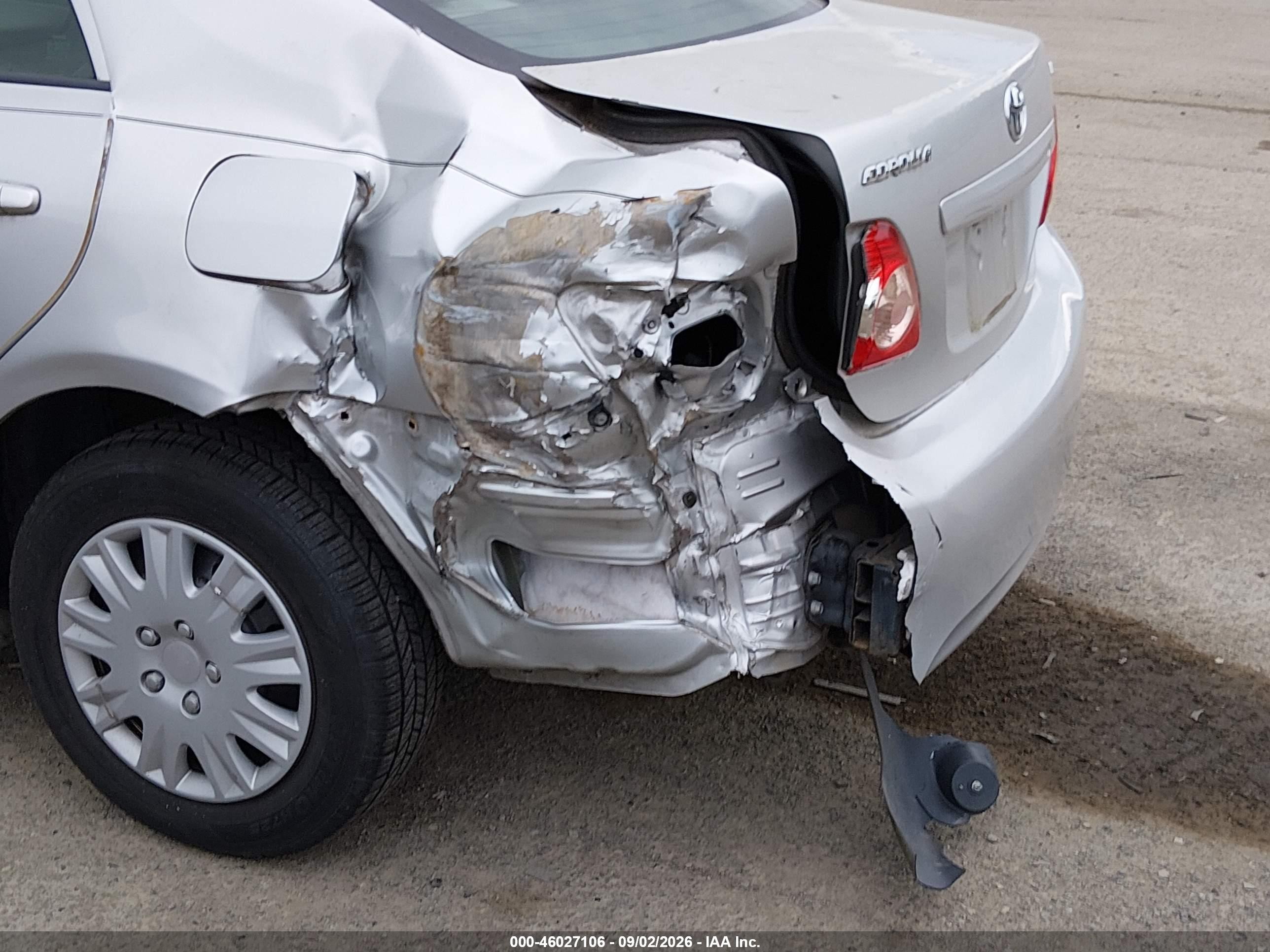 2009 Toyota Corolla Le Silver vin: JTDBL40E69J022014