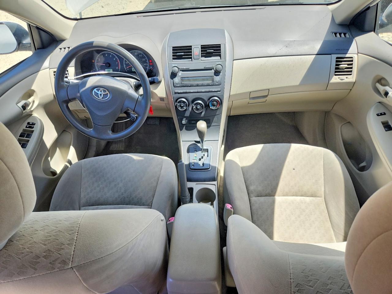 2009 Toyota Corolla Le White vin: JTDBL40E69J030078