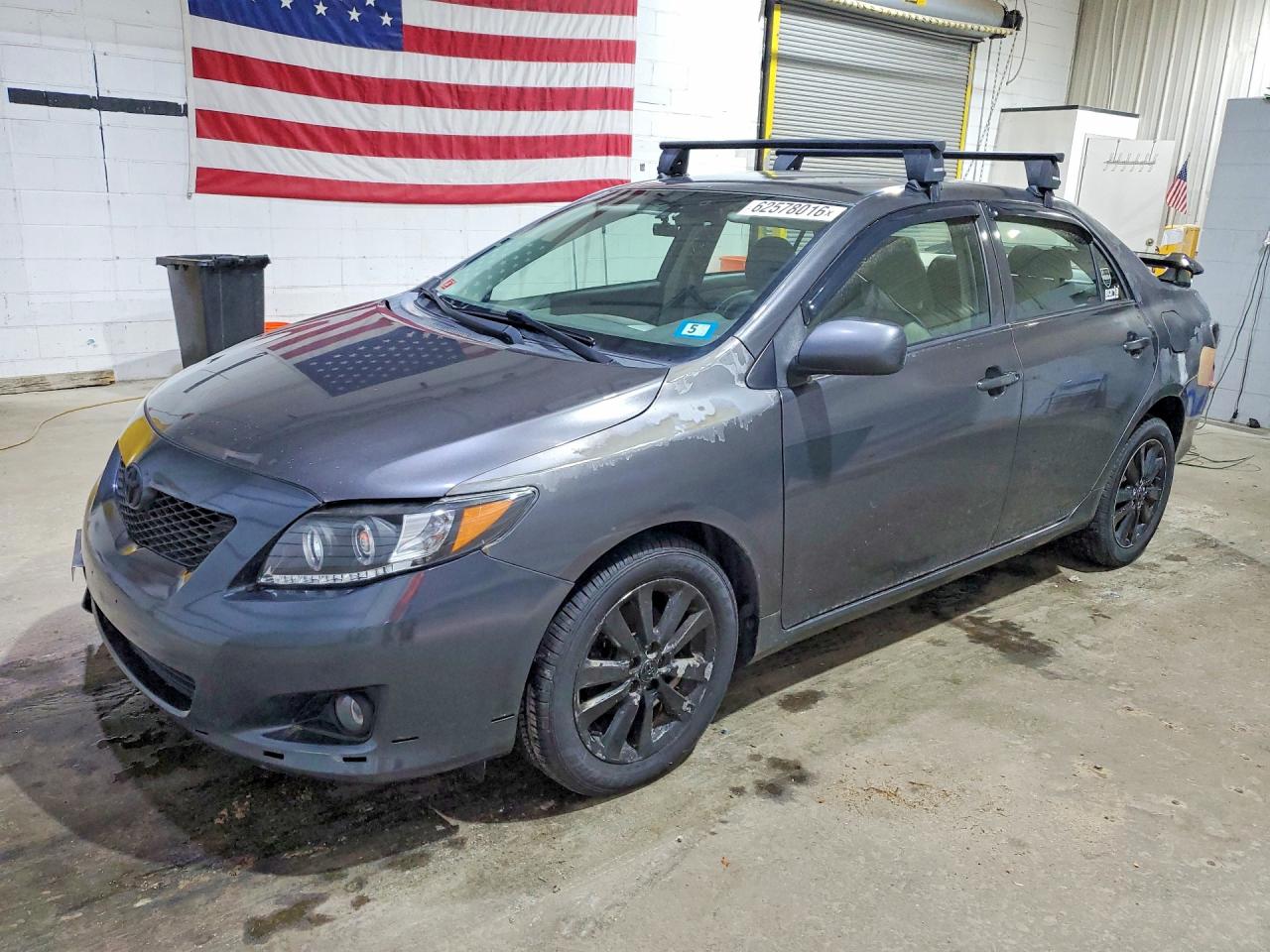2009 Toyota Corolla Le Gray vin: JTDBL40E799035937