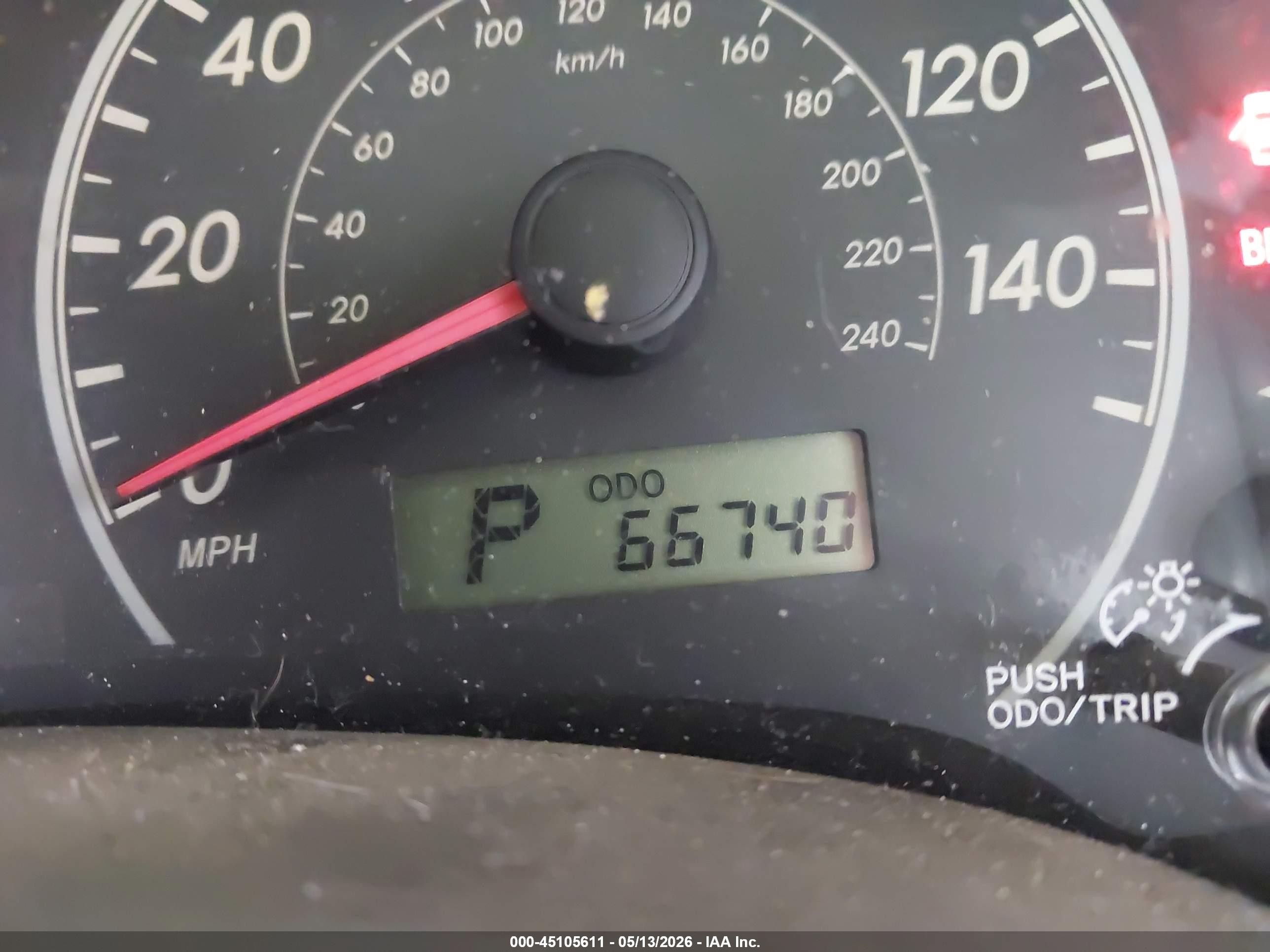 2009 Toyota Corolla Le White vin: JTDBL40E799041477