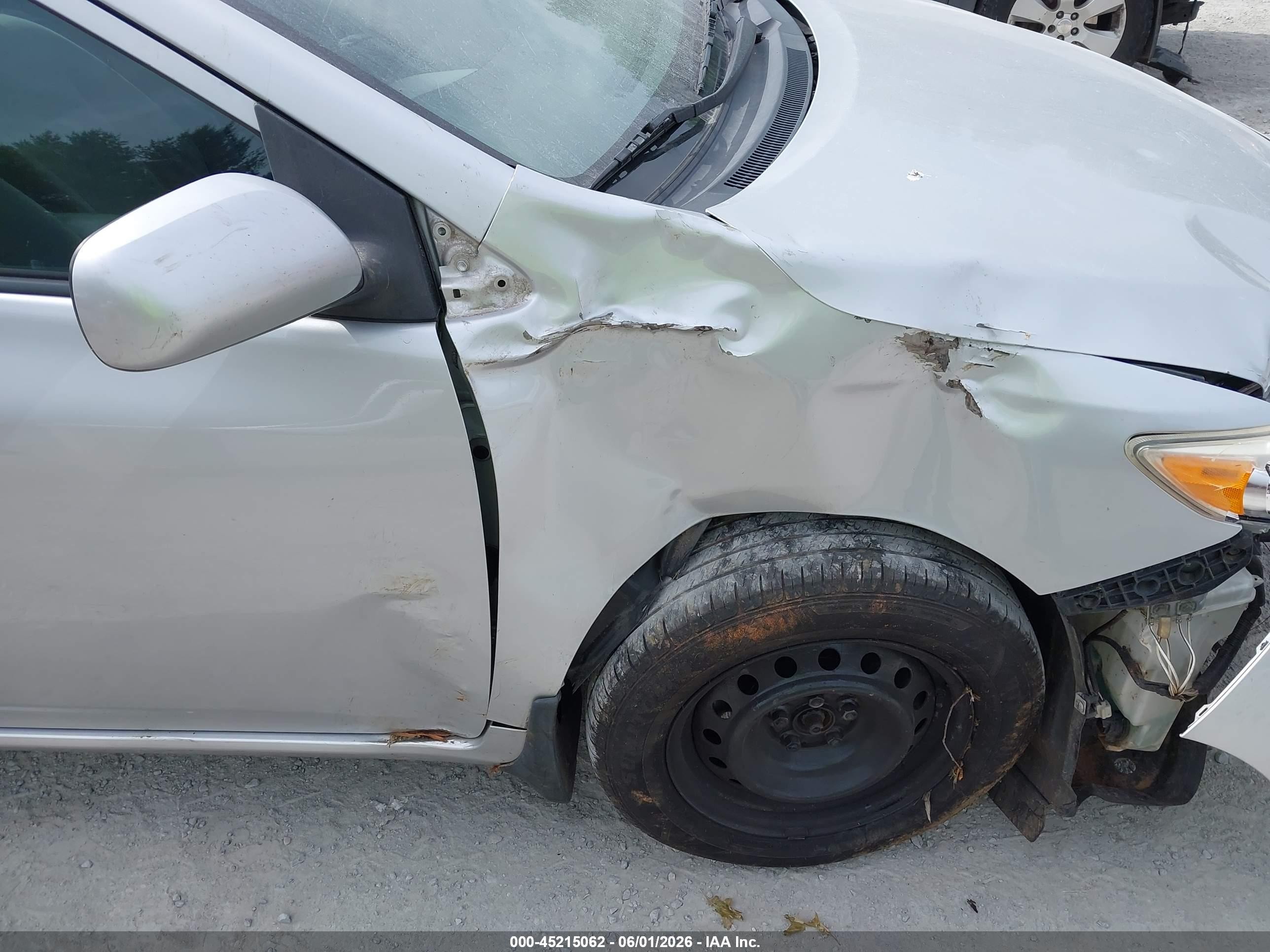 2009 Toyota Corolla Le Silver vin: JTDBL40E799045139