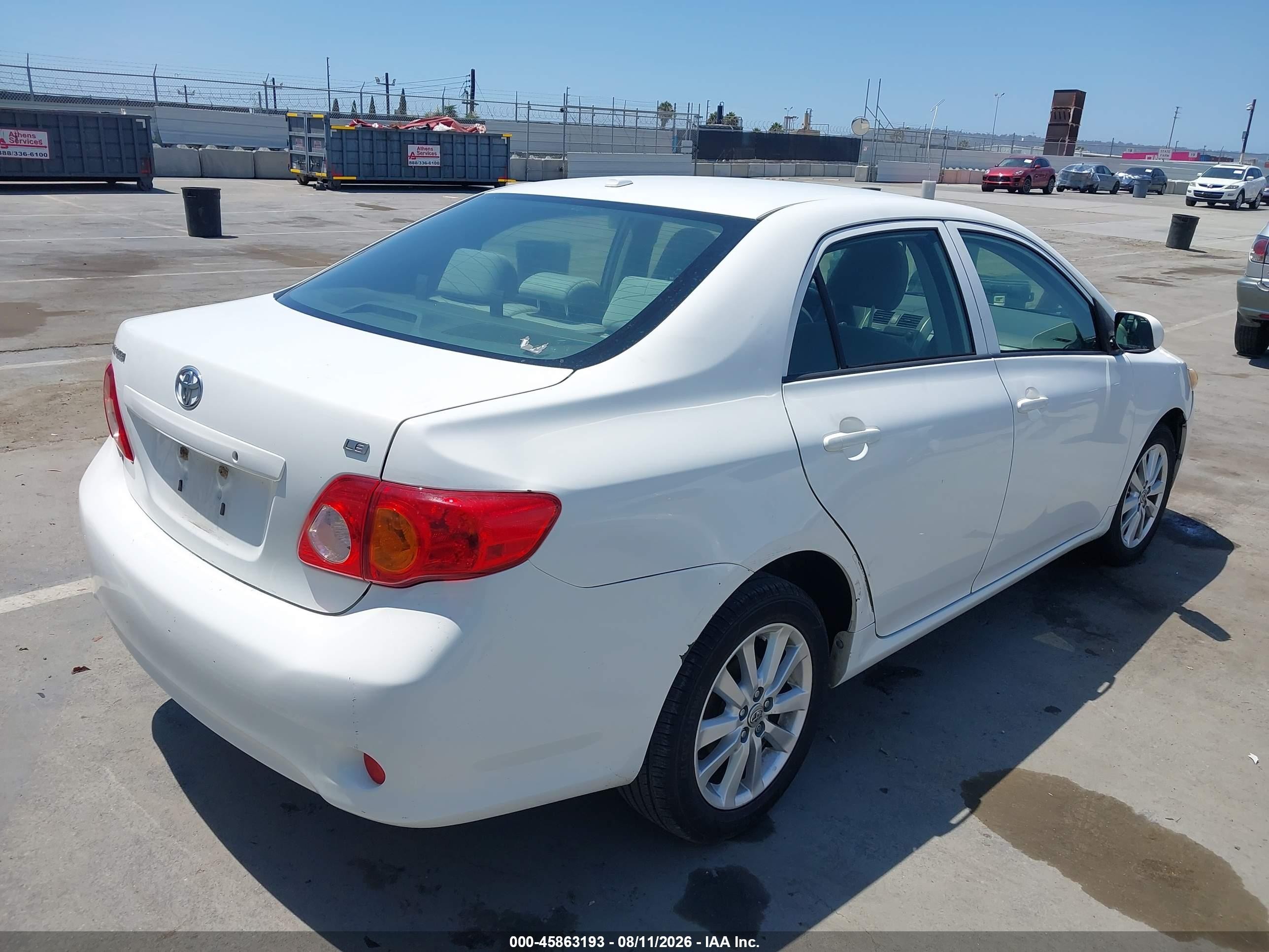 2009 Toyota Corolla Le Белый vin: JTDBL40E799071997