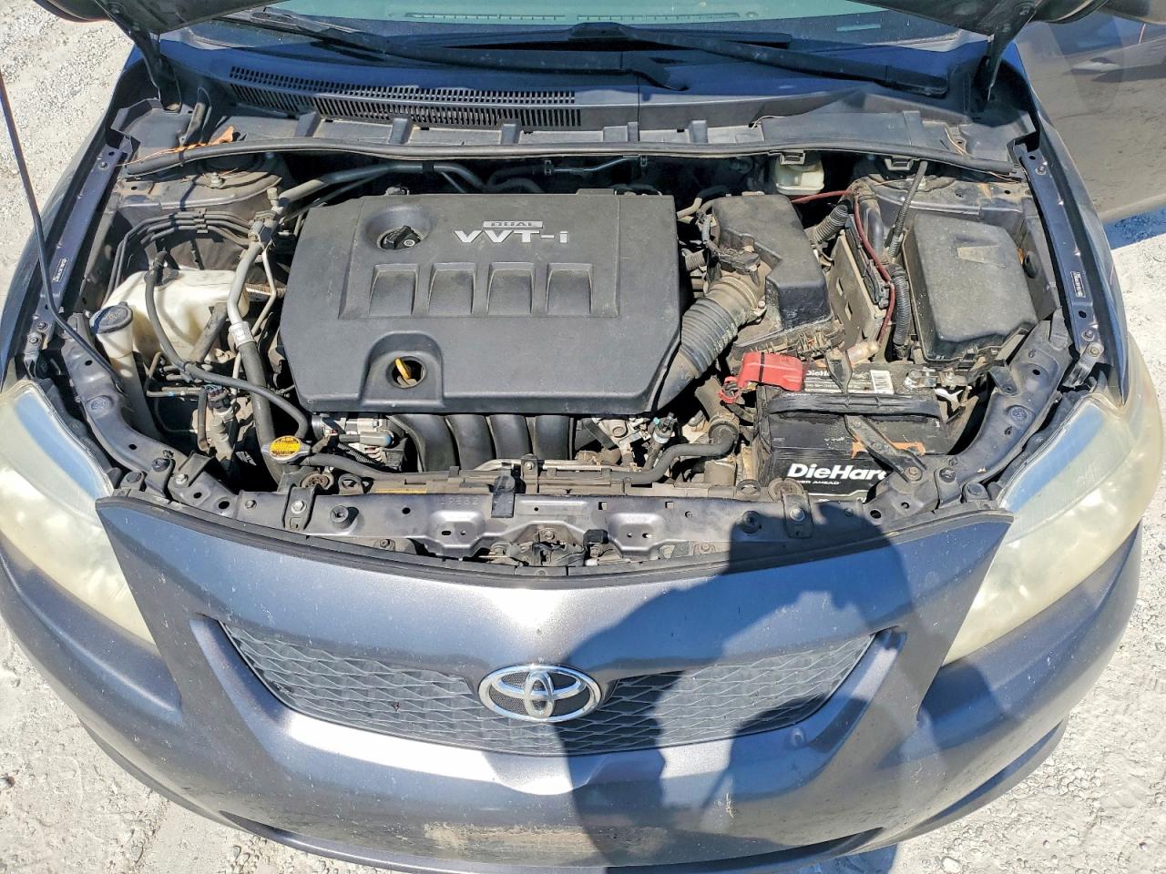 2009 Toyota Corolla Le Gray vin: JTDBL40E799084121