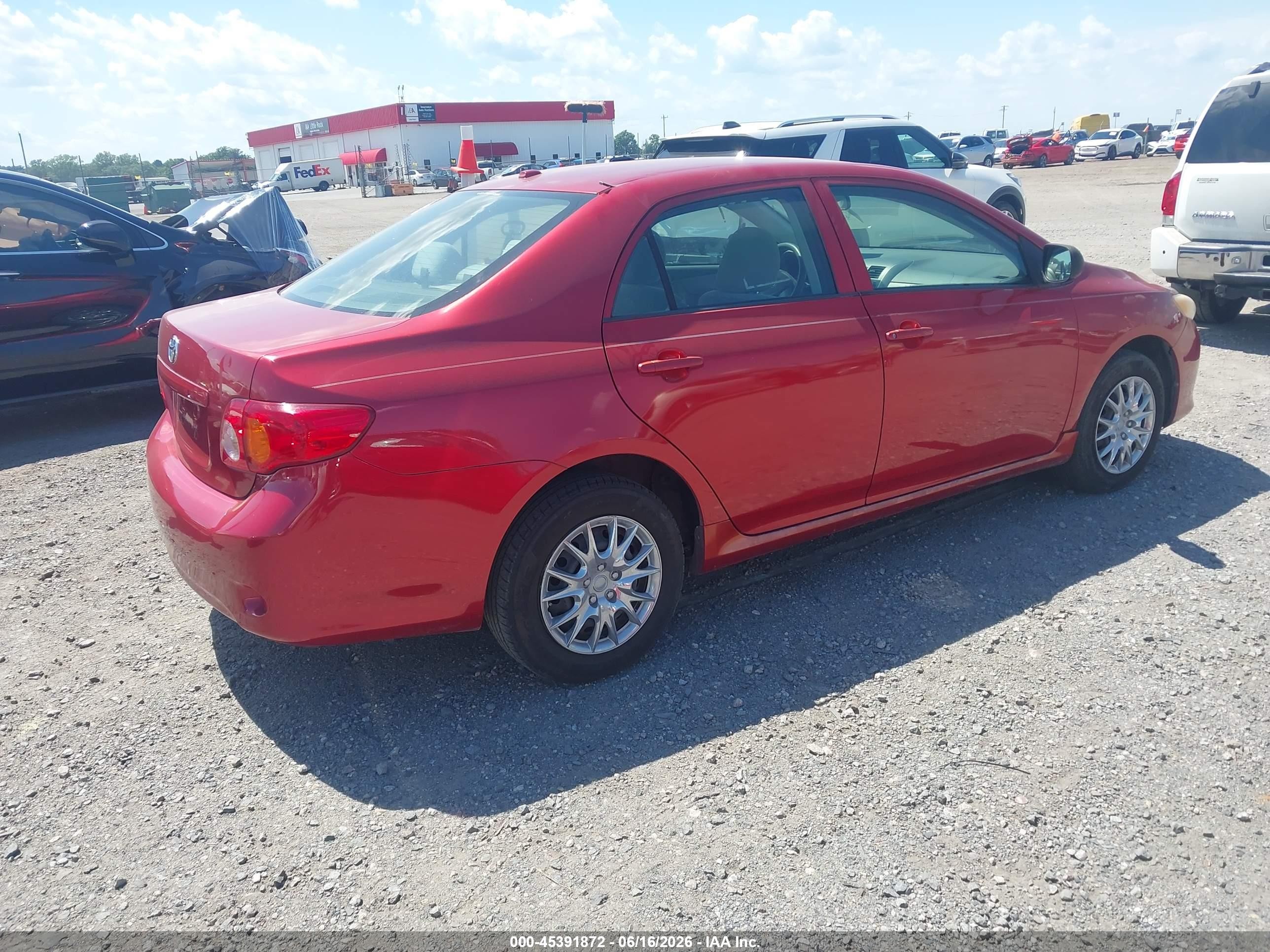 2009 Toyota Corolla   Red vin: JTDBL40E79J021583