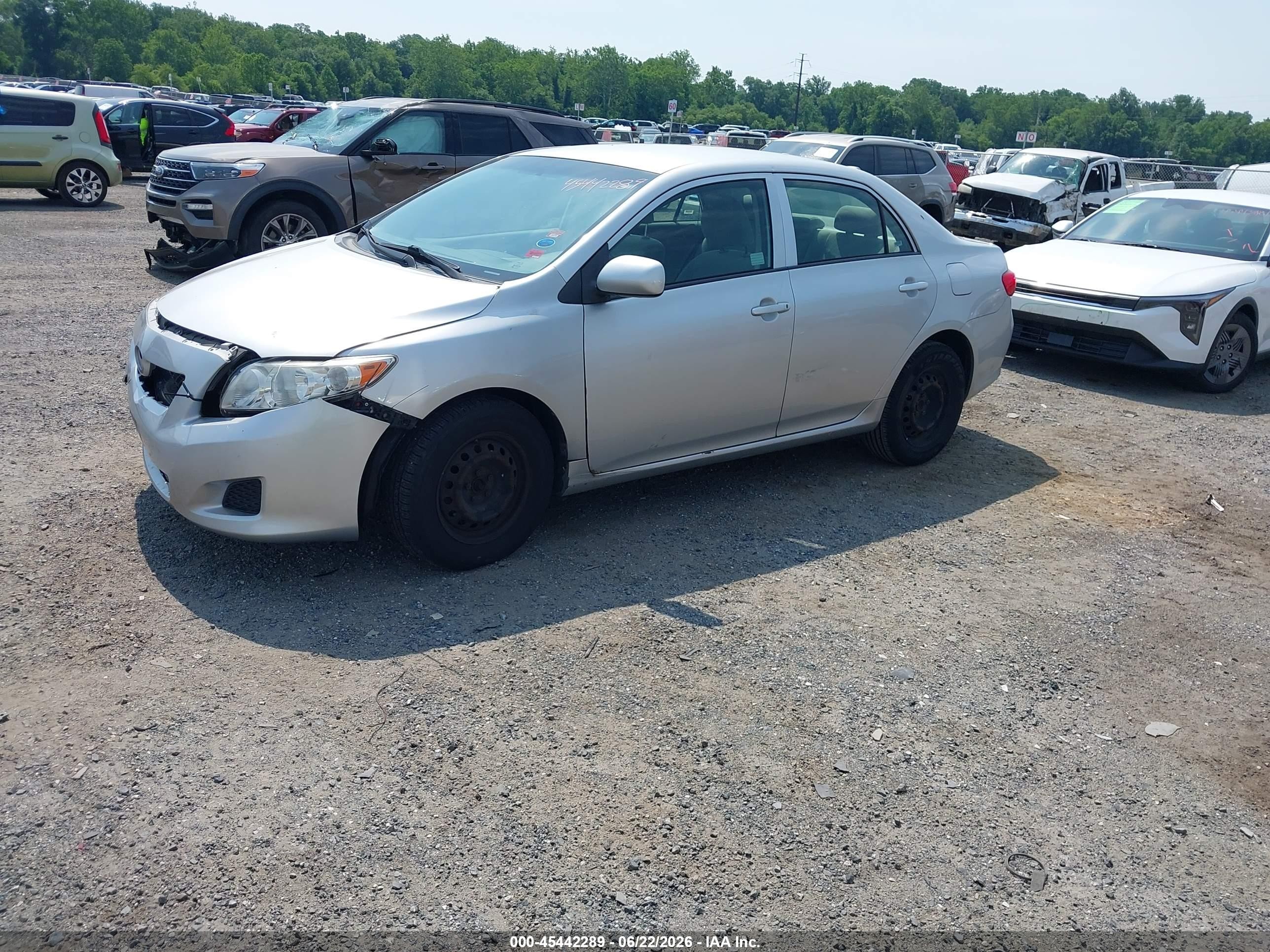 2009 Toyota Corolla Le Silver vin: JTDBL40E79J035984