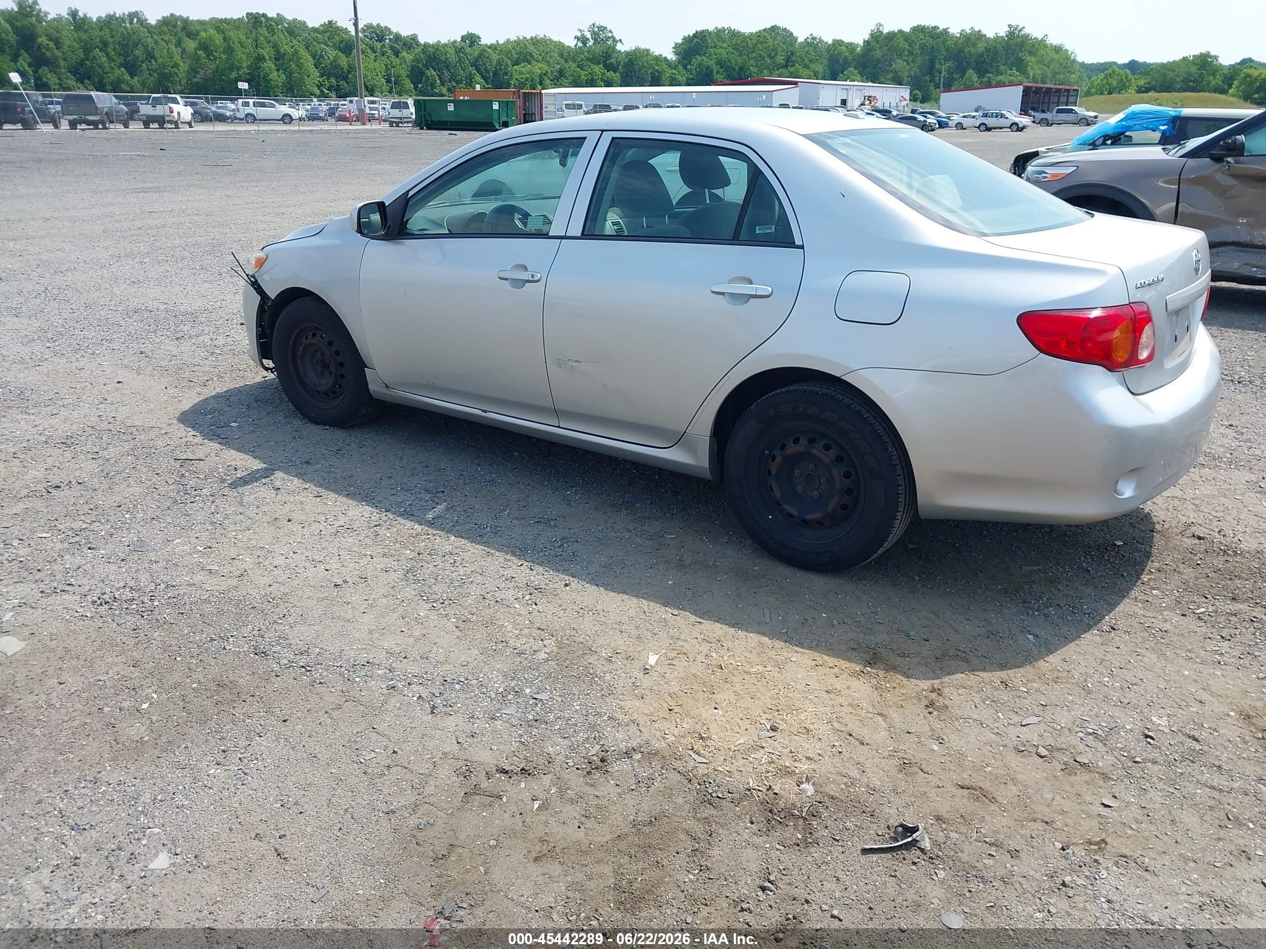 2009 Toyota Corolla Le Silver vin: JTDBL40E79J035984