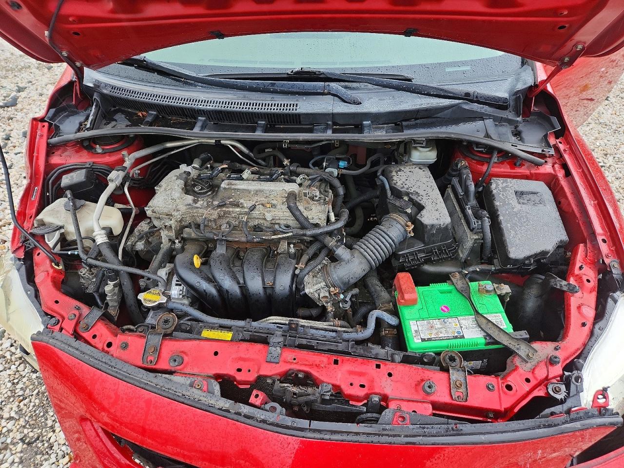 2009 Toyota Corolla Le Red vin: JTDBL40E79J047925