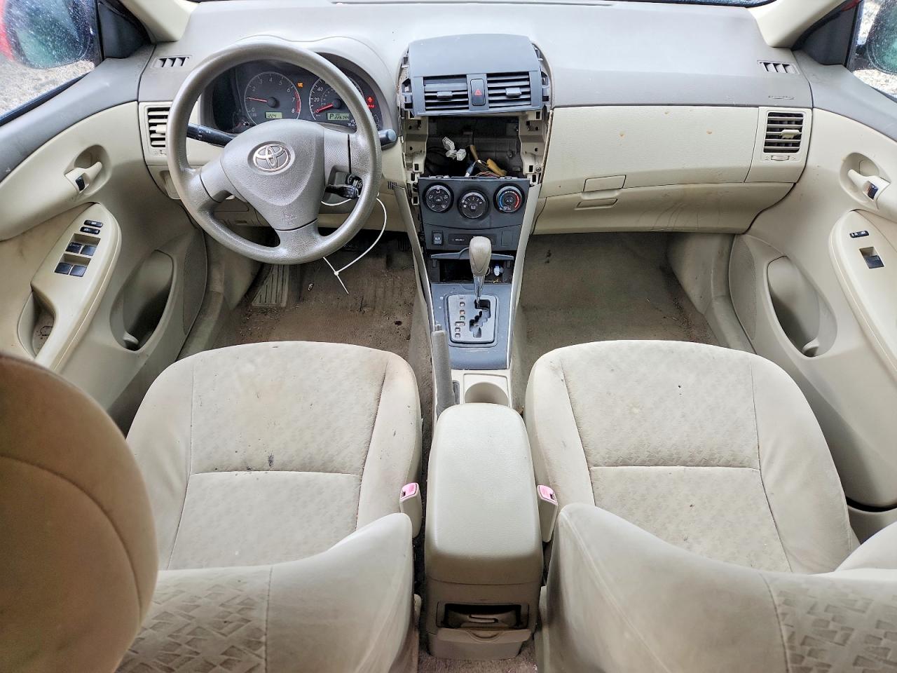 2009 Toyota Corolla Le Red vin: JTDBL40E79J047925