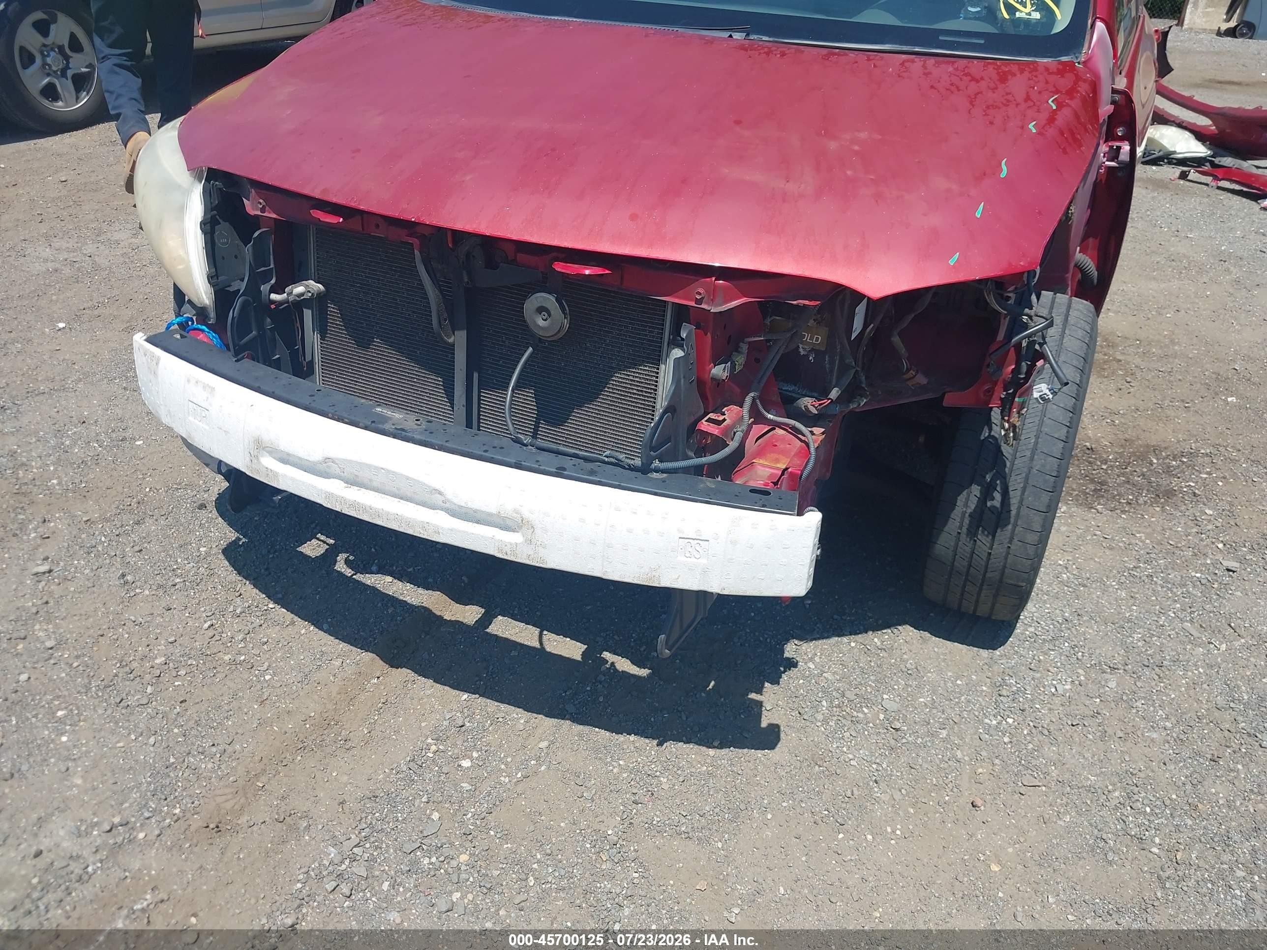 2009 Toyota Corolla Le Red vin: JTDBL40E899032142