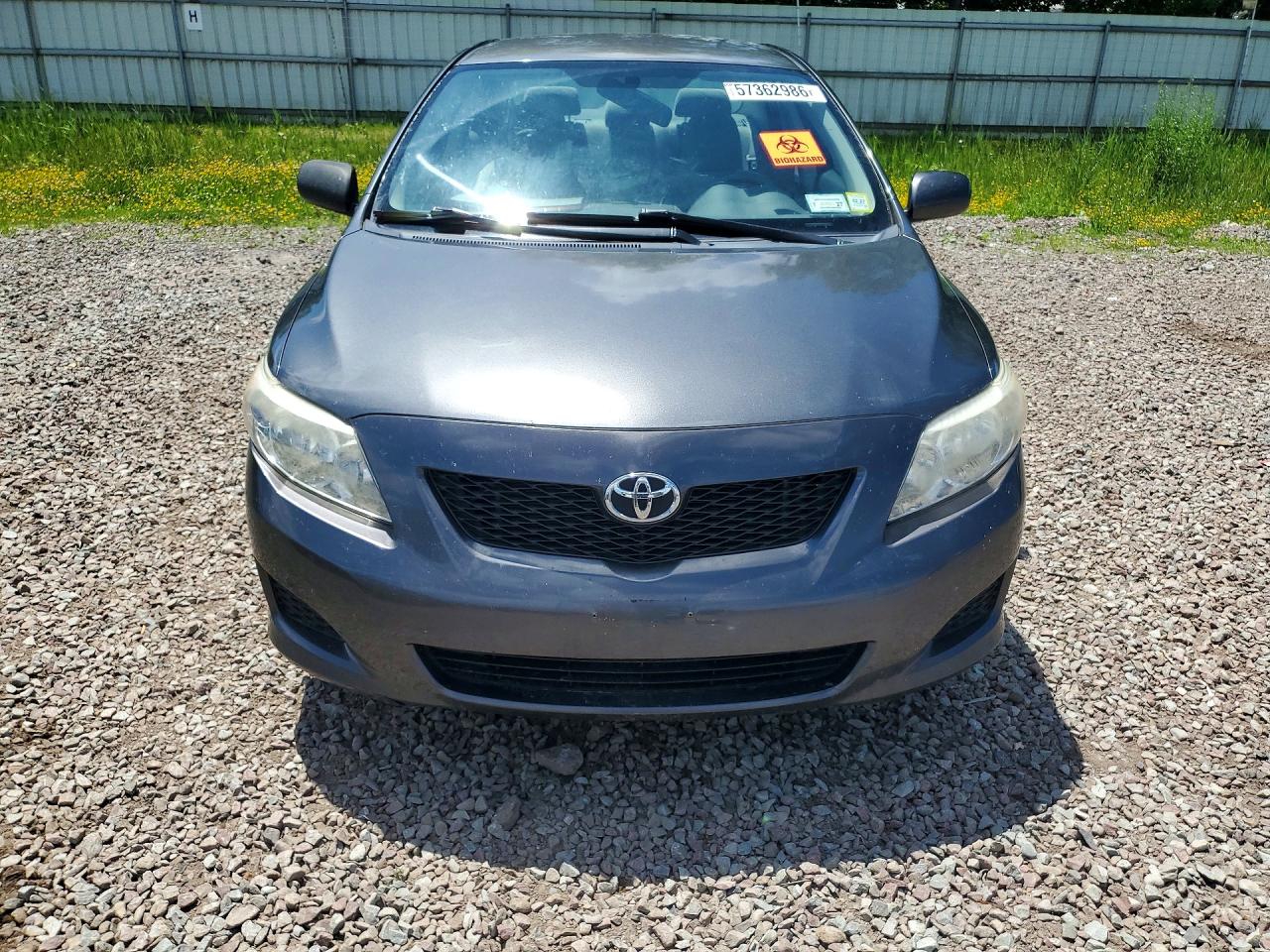 2009 Toyota Corolla Le Gray vin: JTDBL40E899047675