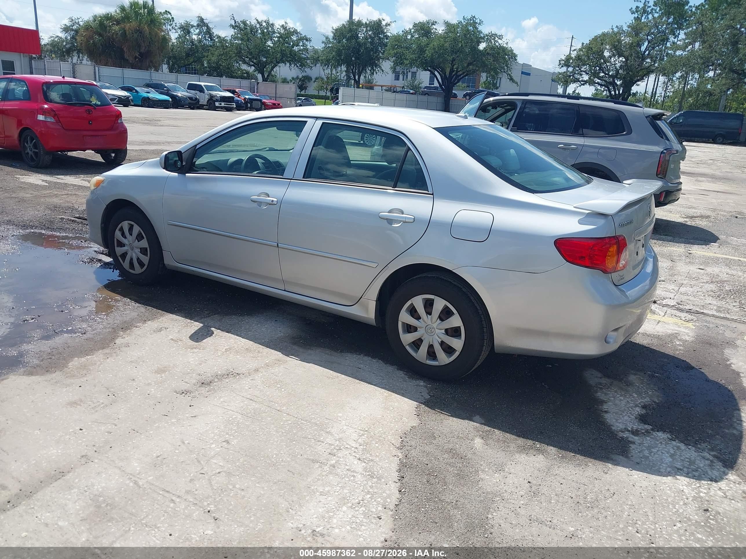 2009 Toyota Corolla Le Silver vin: JTDBL40E899067960