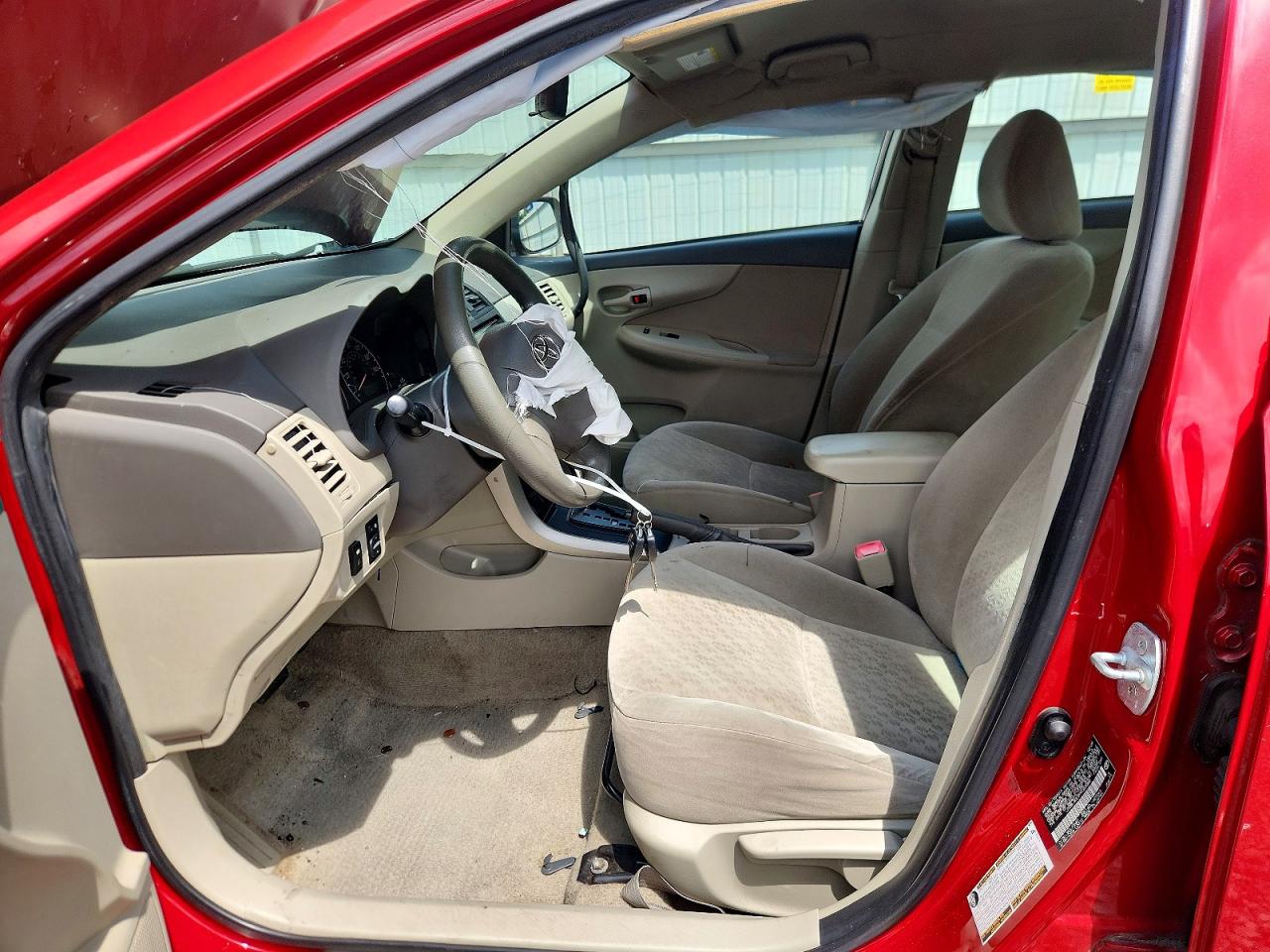 2009 Toyota Corolla Le Red vin: JTDBL40E899083088