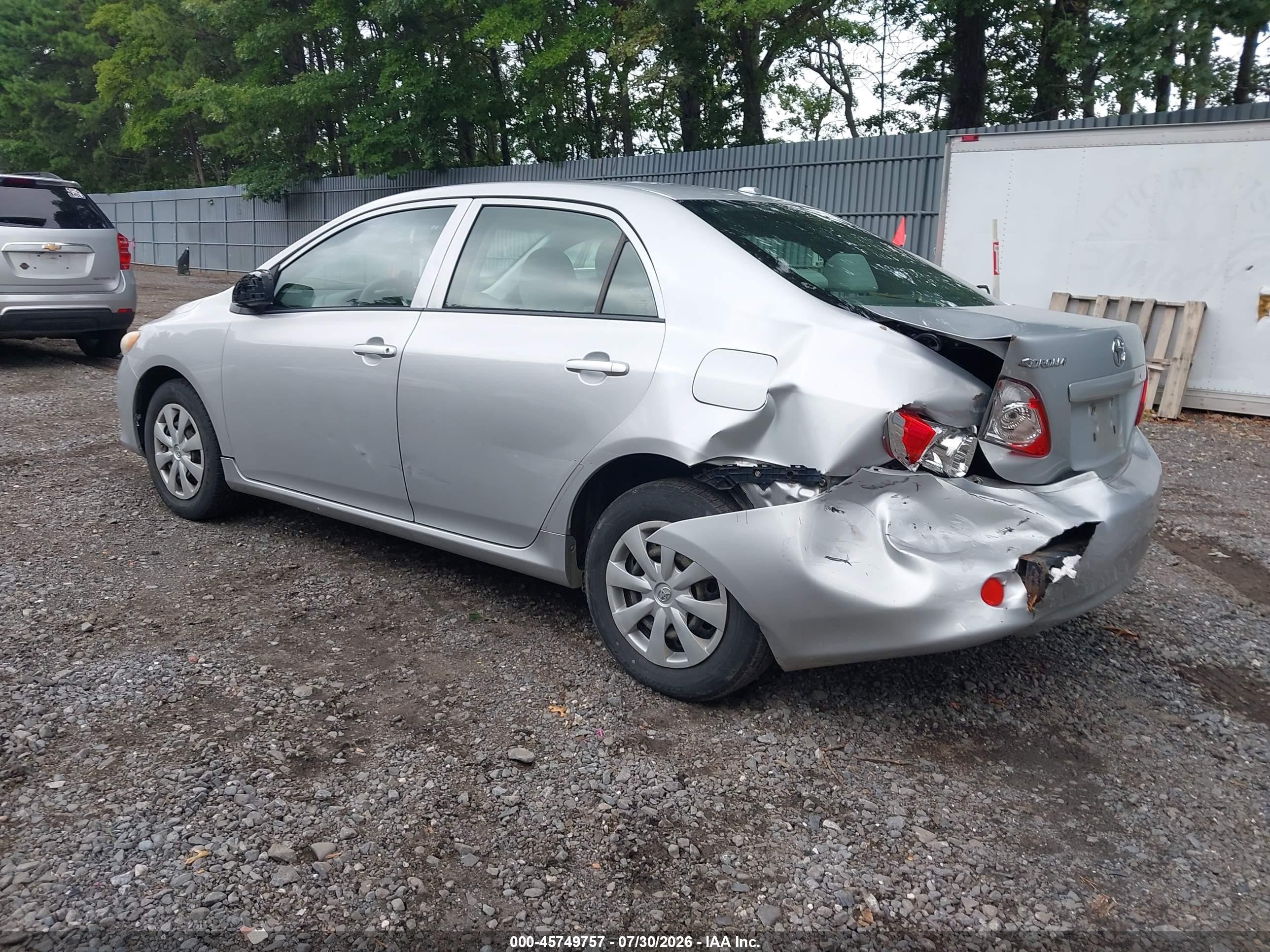 2009 Toyota Corolla   Silver vin: JTDBL40E899088968