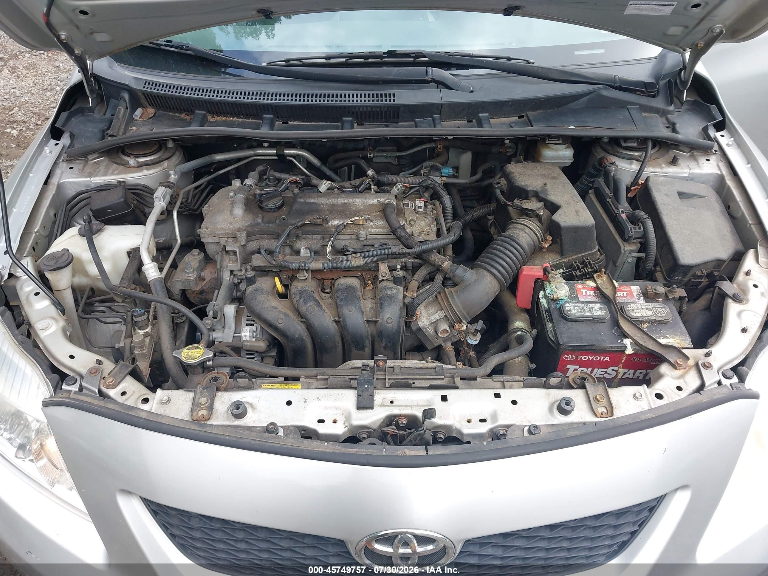 2009 Toyota Corolla   Silver vin: JTDBL40E899088968