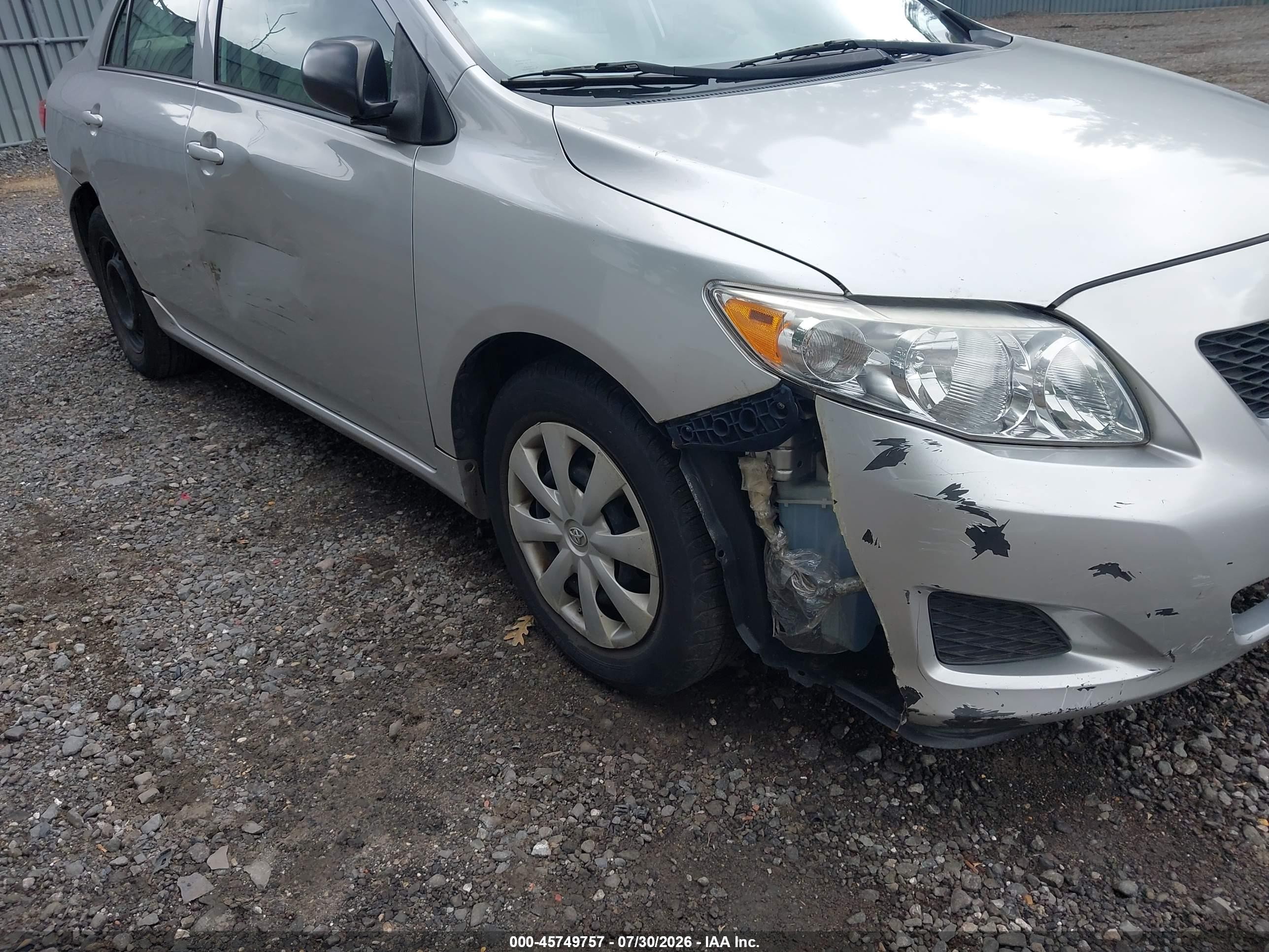 2009 Toyota Corolla   Silver vin: JTDBL40E899088968