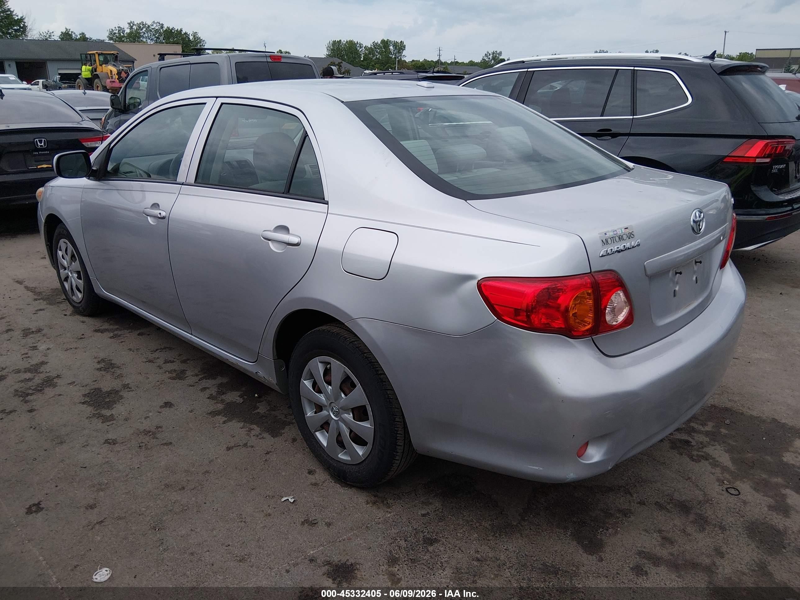2009 Toyota Corolla Le Silver vin: JTDBL40E89J027098