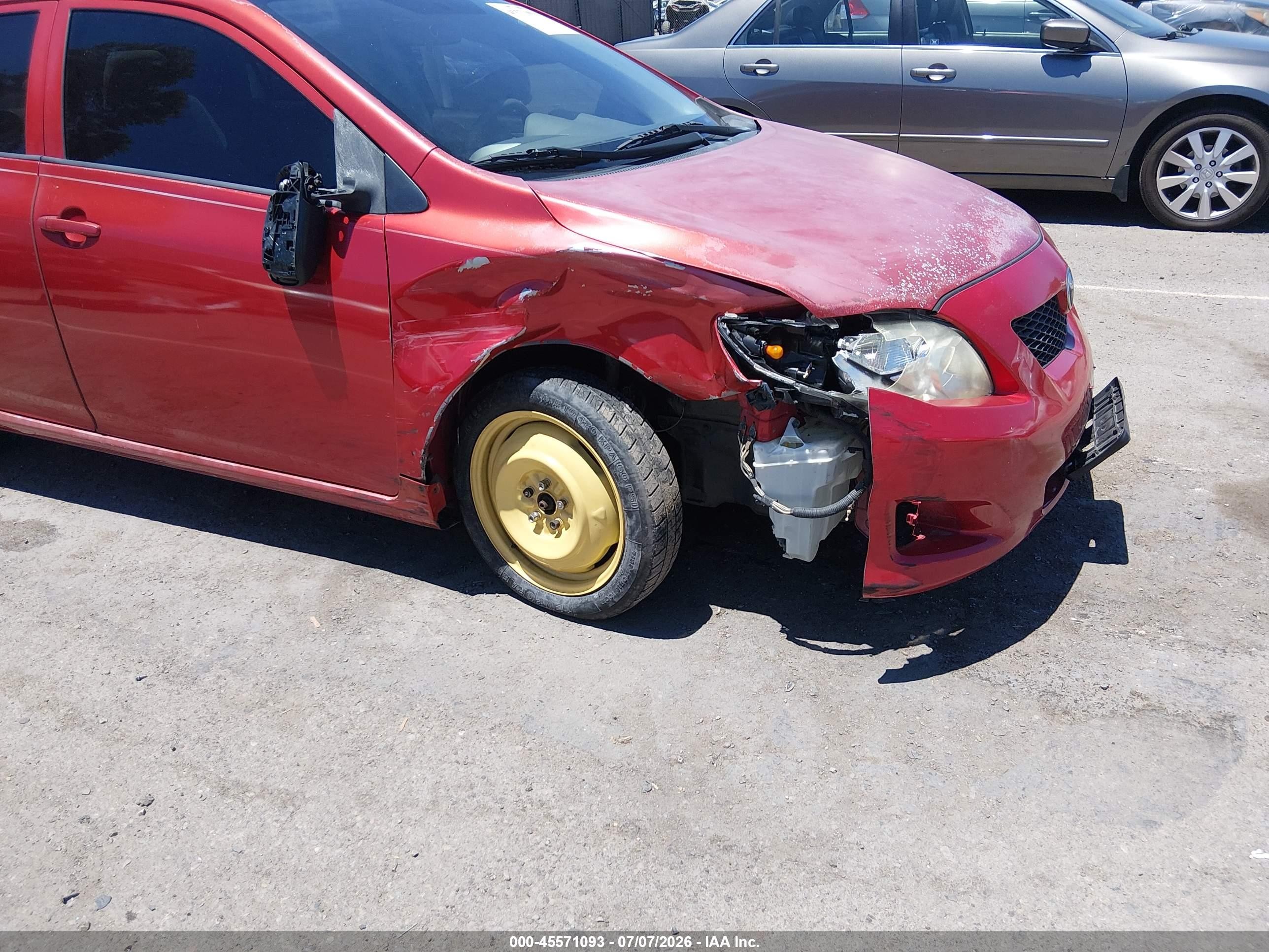 2009 Toyota Corolla Le Red vin: JTDBL40E89J033712
