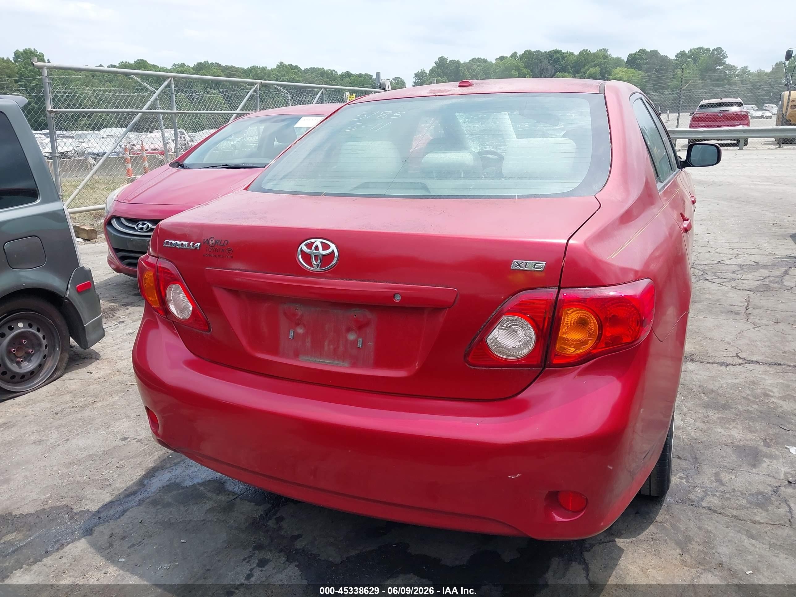 2009 Toyota Corolla Xle Red vin: JTDBL40E89J047237