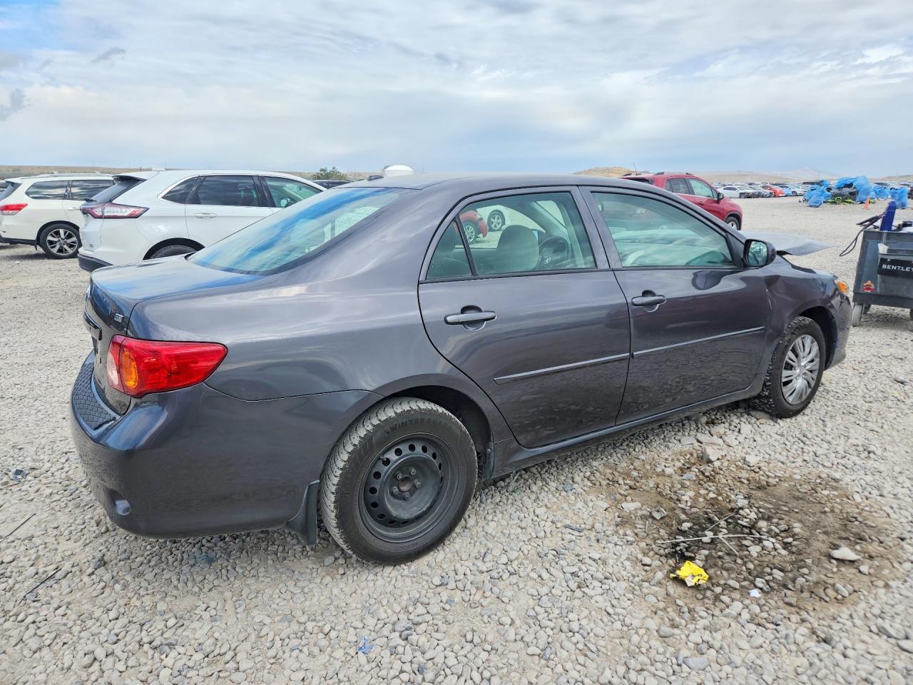 2009 Toyota Corolla Le Gray vin: JTDBL40E89J048534