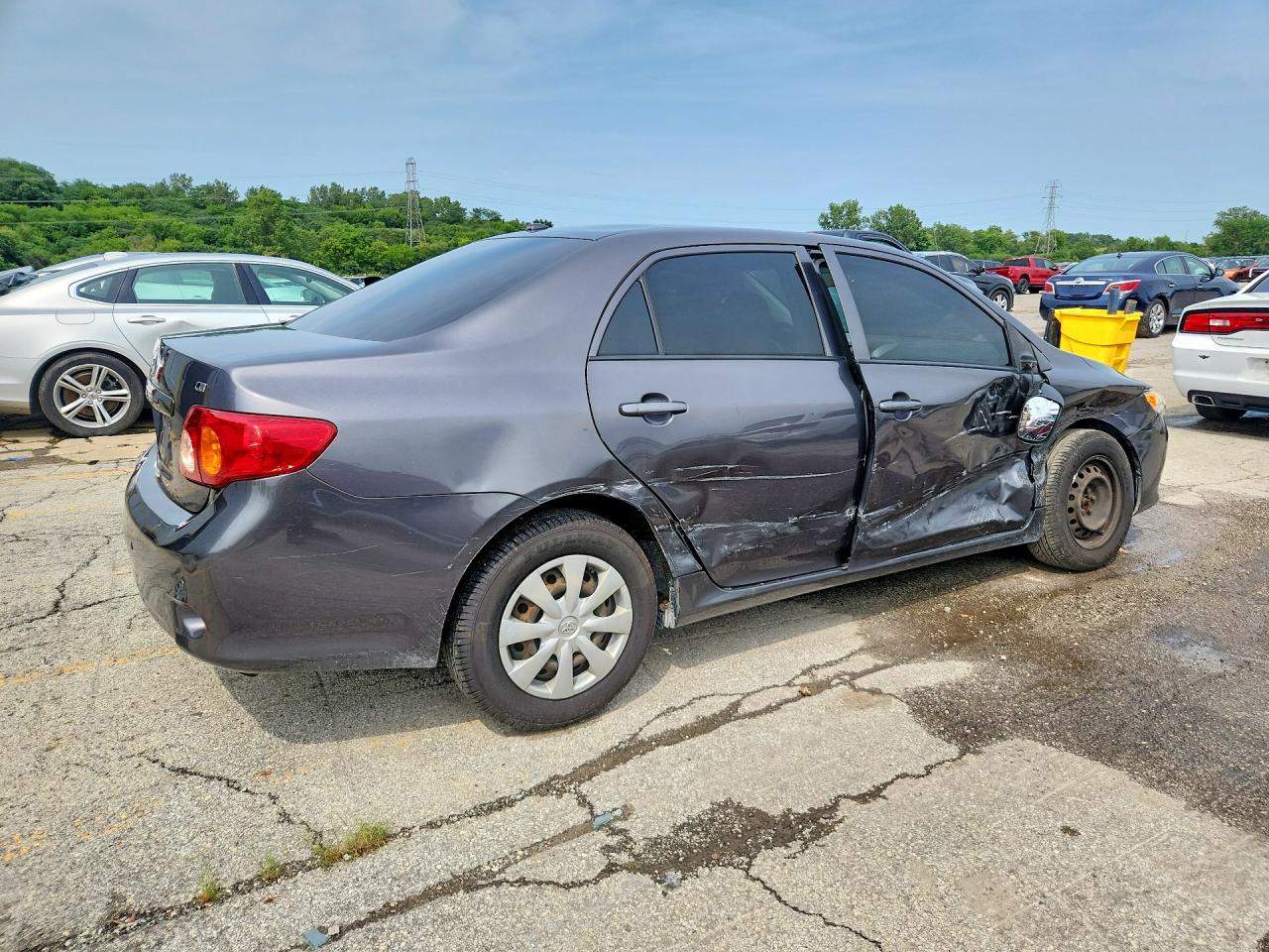 2009 Toyota Corolla Le Серый vin: JTDBL40E89J048923