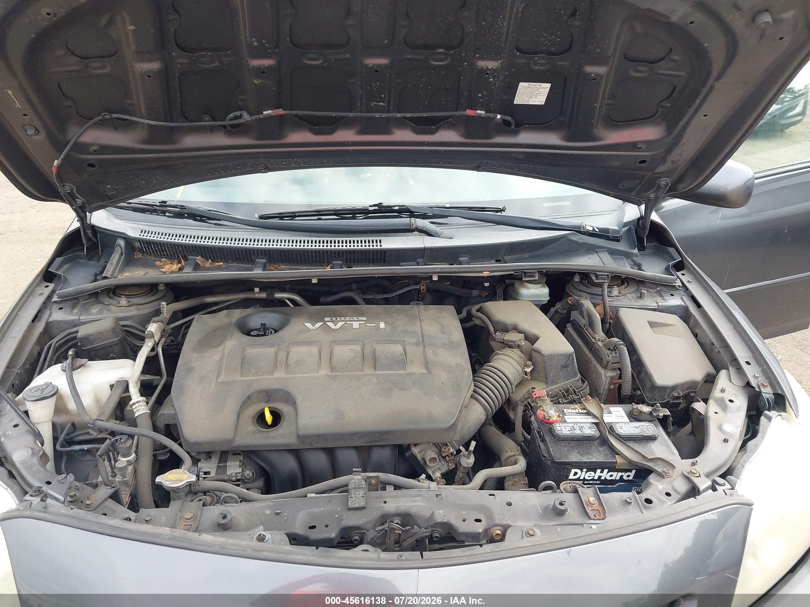 2009 Toyota Corolla Le Gray vin: JTDBL40E999028634