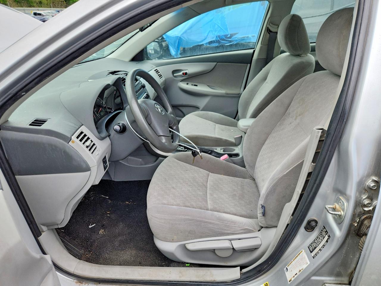 2009 Toyota Corolla Le Silver vin: JTDBL40E99J021522