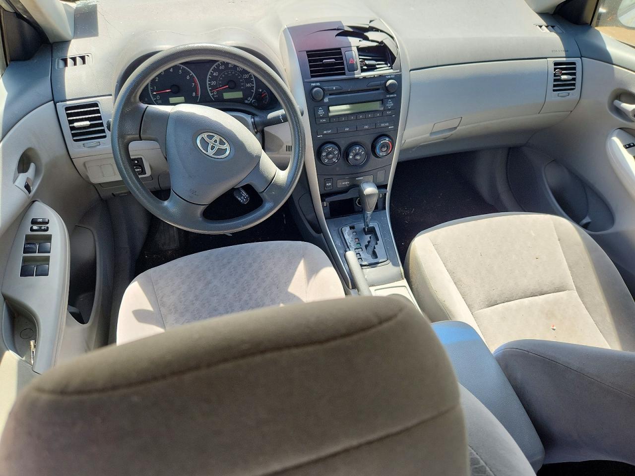 2009 Toyota Corolla Le Silver vin: JTDBL40E99J021522