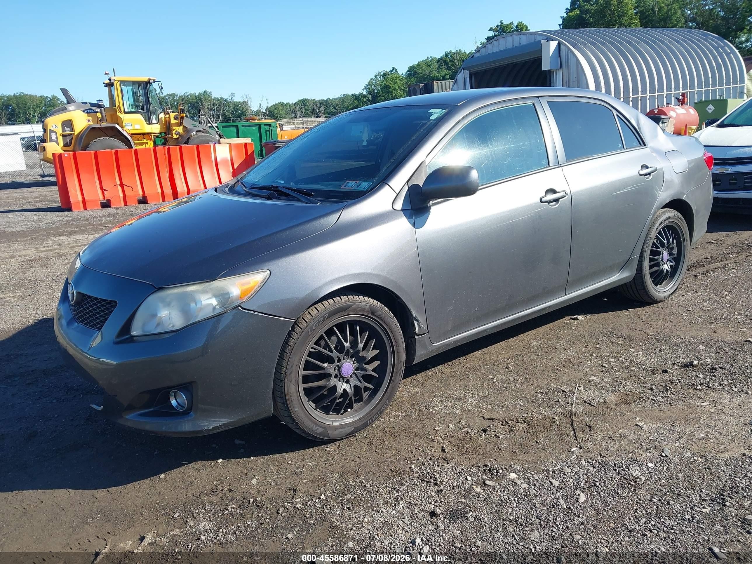 2009 Toyota Corolla Le Gray vin: JTDBL40E99J034349