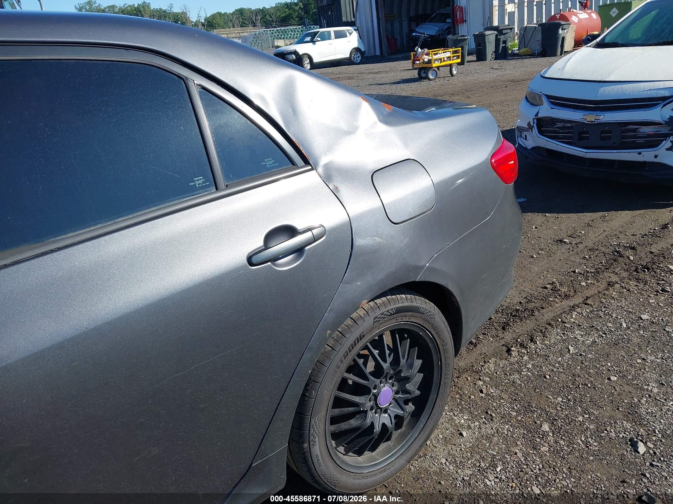 2009 Toyota Corolla Le Gray vin: JTDBL40E99J034349