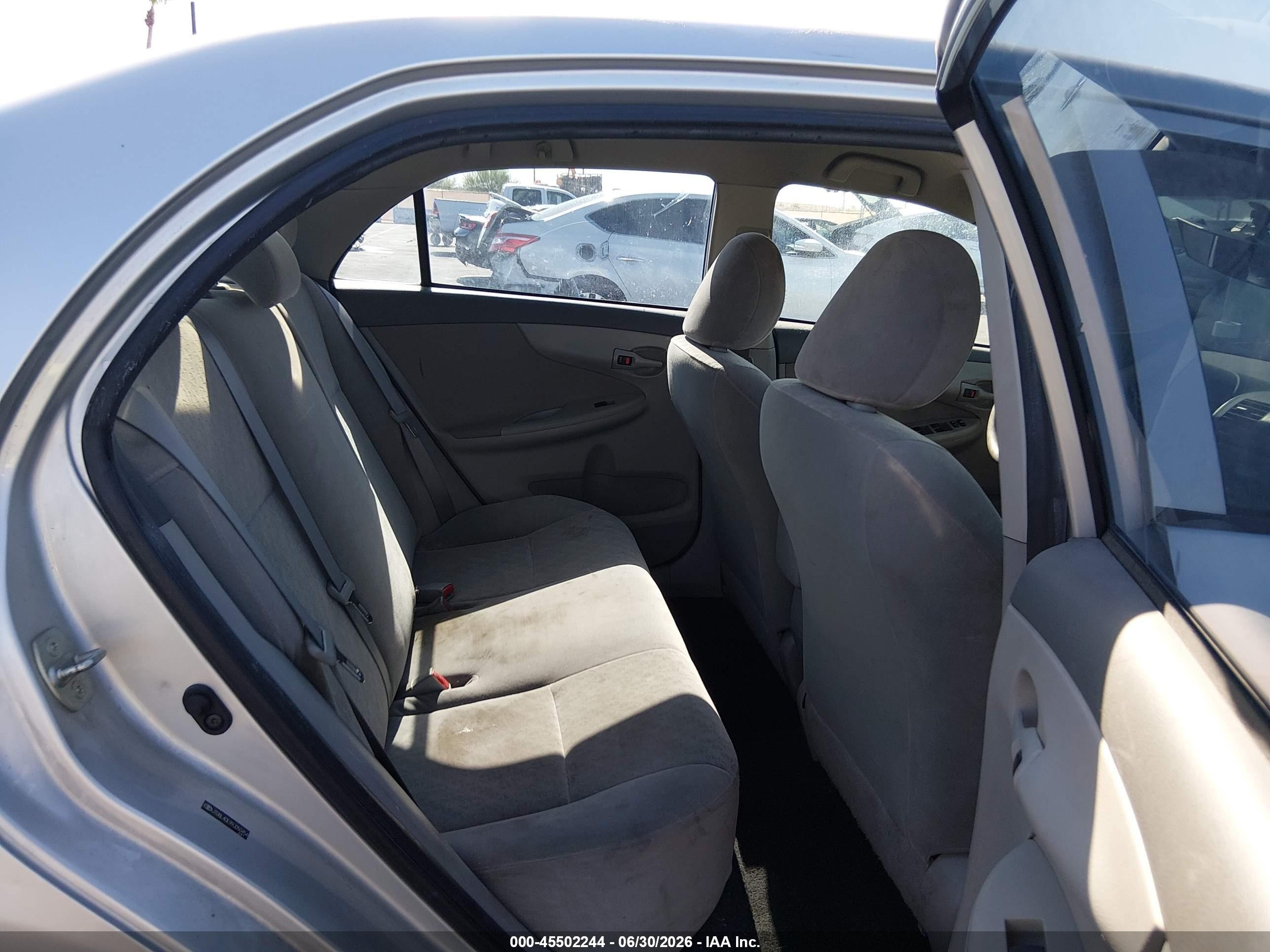 2009 Toyota Corolla Le Silver vin: JTDBL40E99J050454