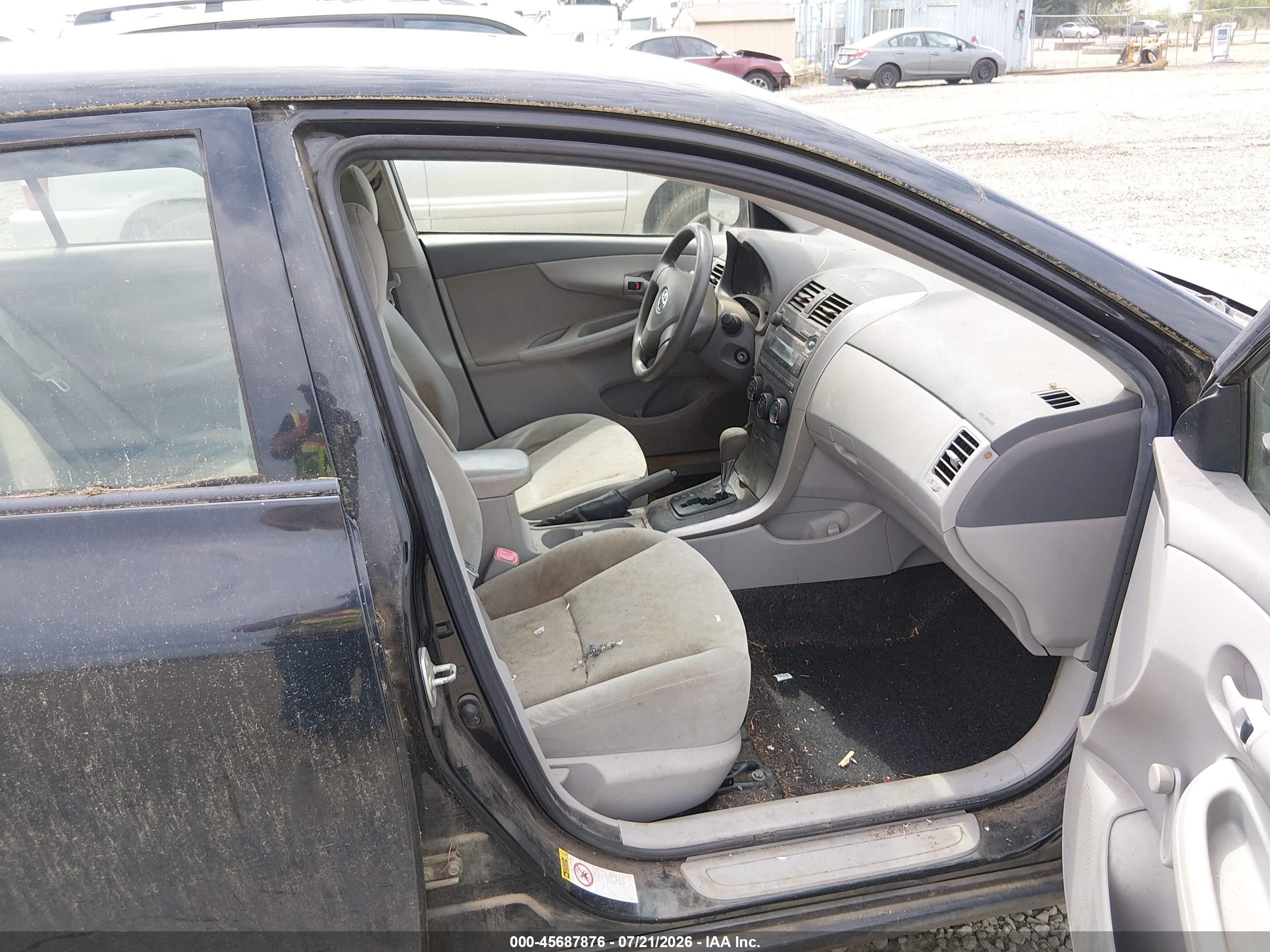 2009 Toyota Corolla   Black vin: JTDBL40EX99030165