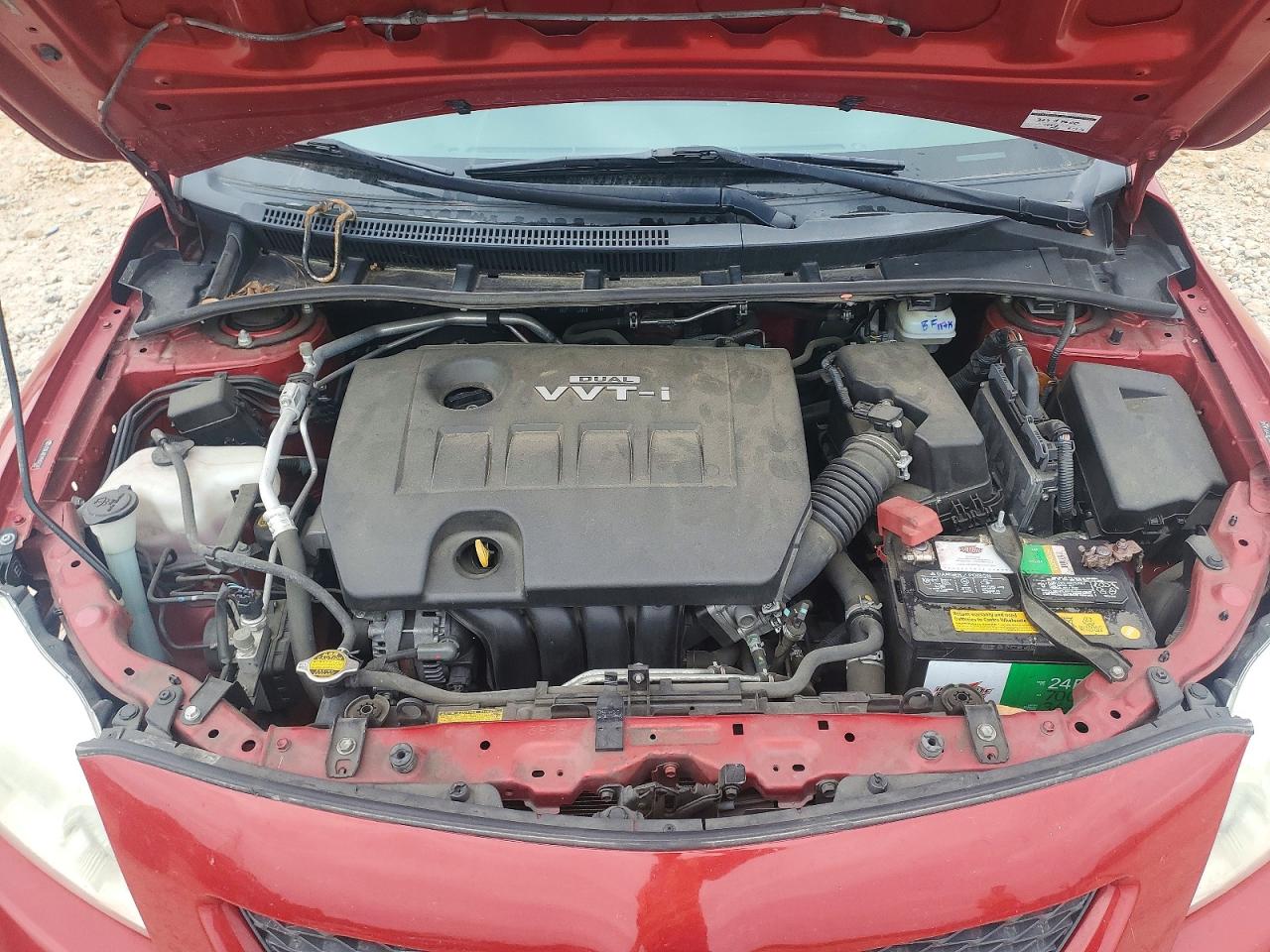 2009 Toyota Corolla Le Red vin: JTDBL40EX99031347