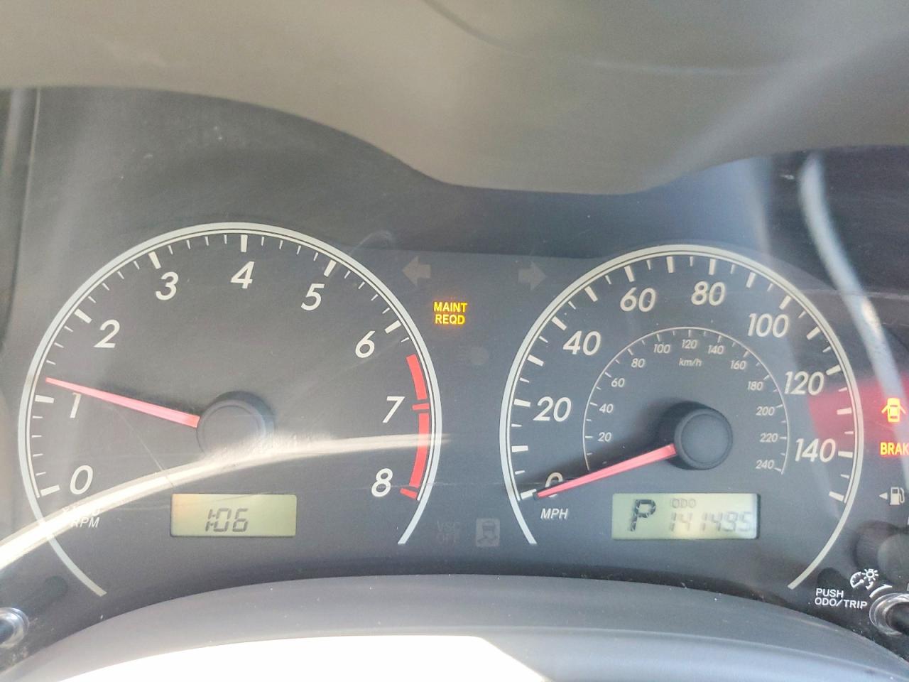 2009 Toyota Corolla Base Серебряный vin: JTDBL40EX99047144