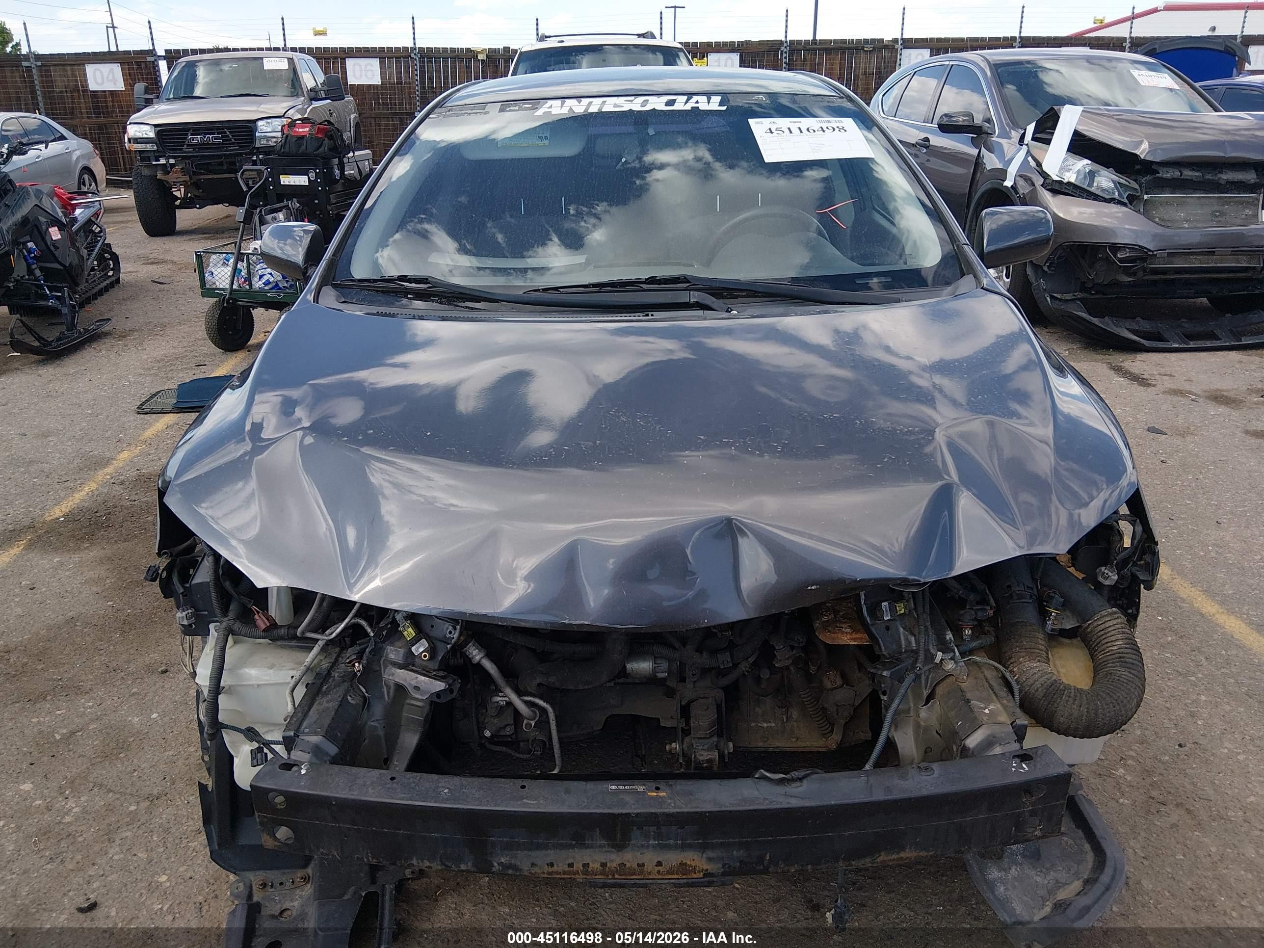 2009 Toyota Corolla Le Silver vin: JTDBL40EX99052604