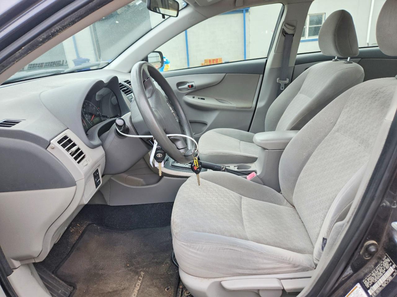 2009 Toyota Corolla Le Серый vin: JTDBL40EX99081746