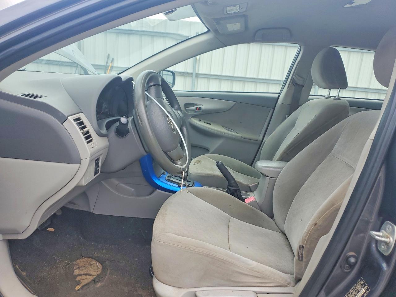 2009 Toyota Corolla Le Silver vin: JTDBL40EX9J001148