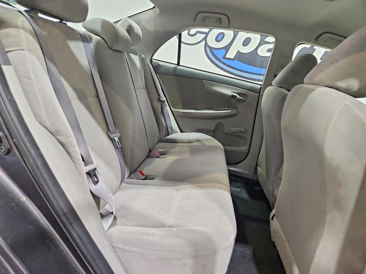 2009 Toyota Corolla Base Gray vin: JTDBL40EX9J002770