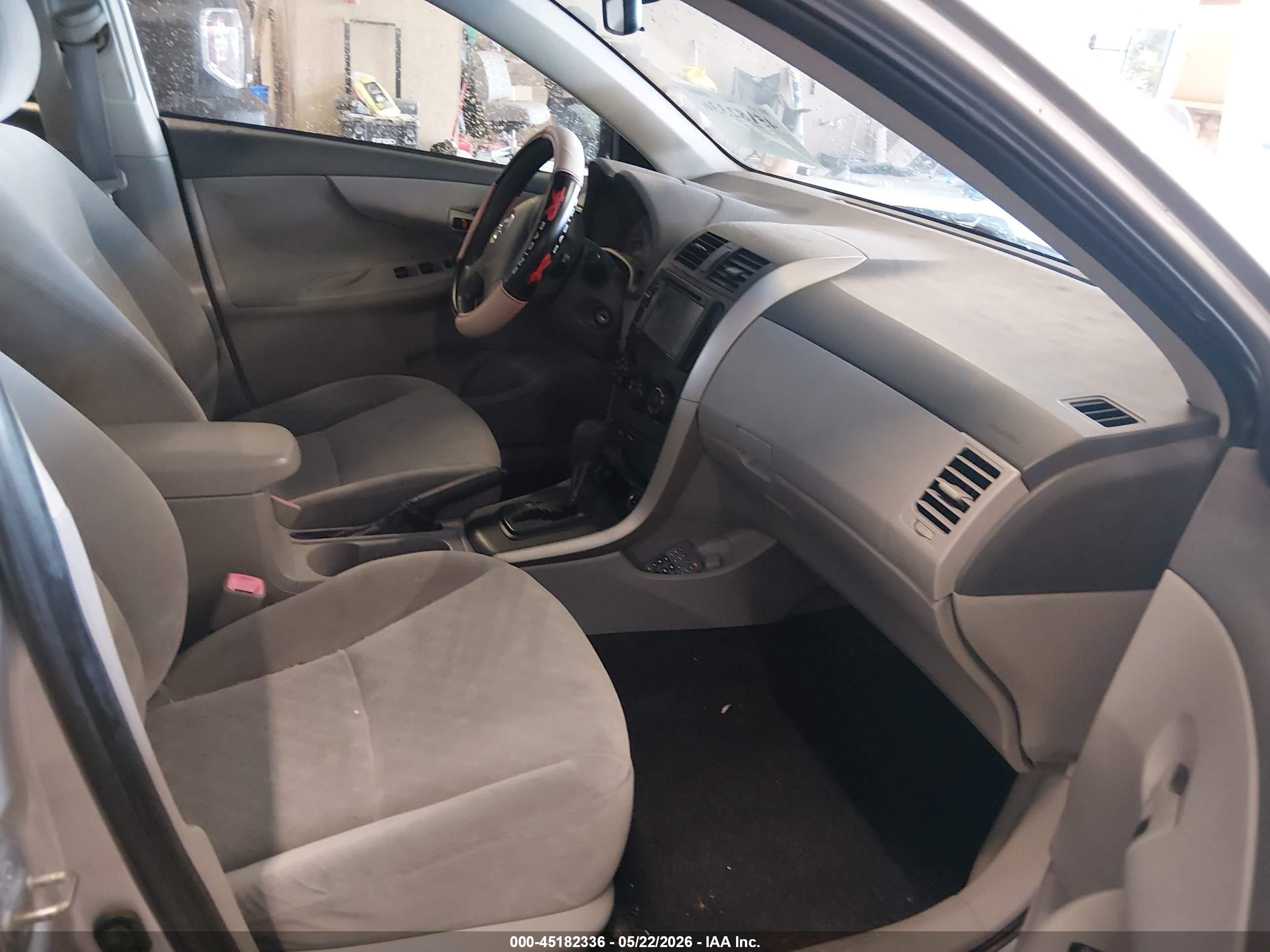 2009 Toyota Corolla Le Silver vin: JTDBL40EX9J005362